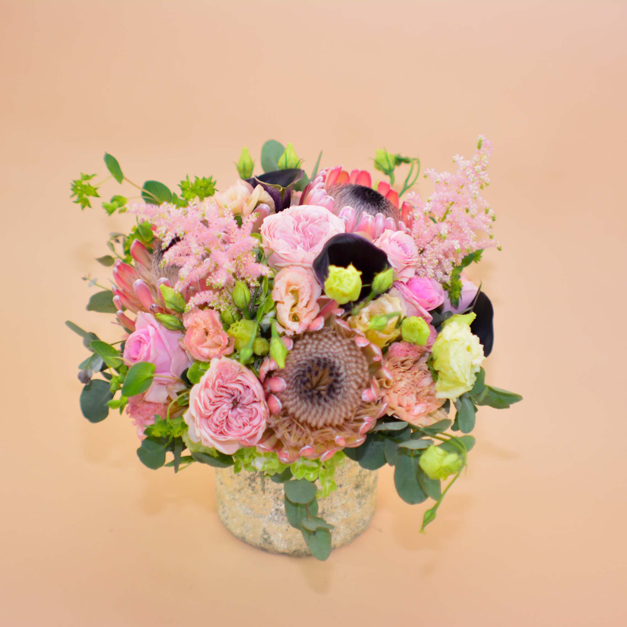 Sophisticated and sweet, a lavish and beautiful presentation that offers the subtle, photo 3 of 5