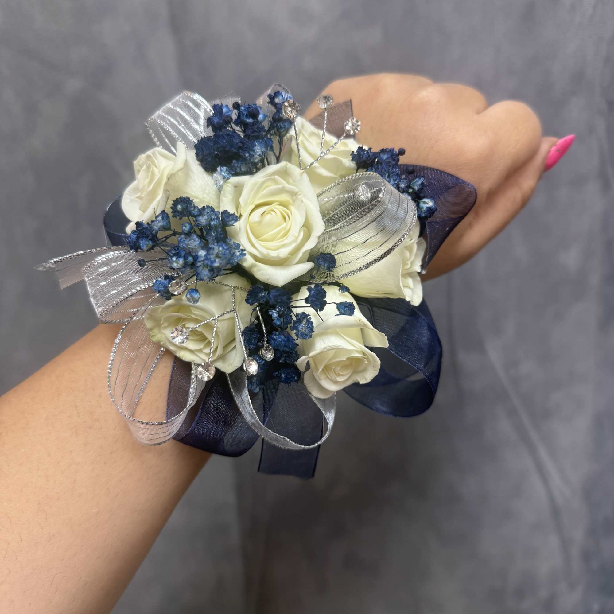 White spray roses with navy &amp; baby blue fillers with pearl bracelet, photo 2 of 2