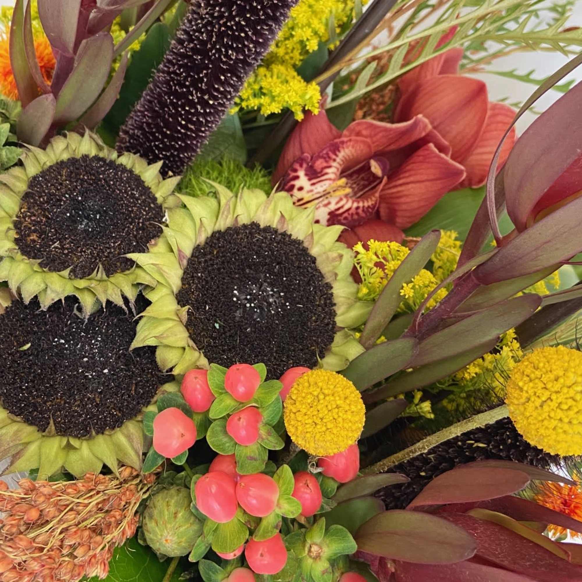 Vibrant colors, bold lines, lots of texture! This long-lasting design will bring, photo 2 of 2