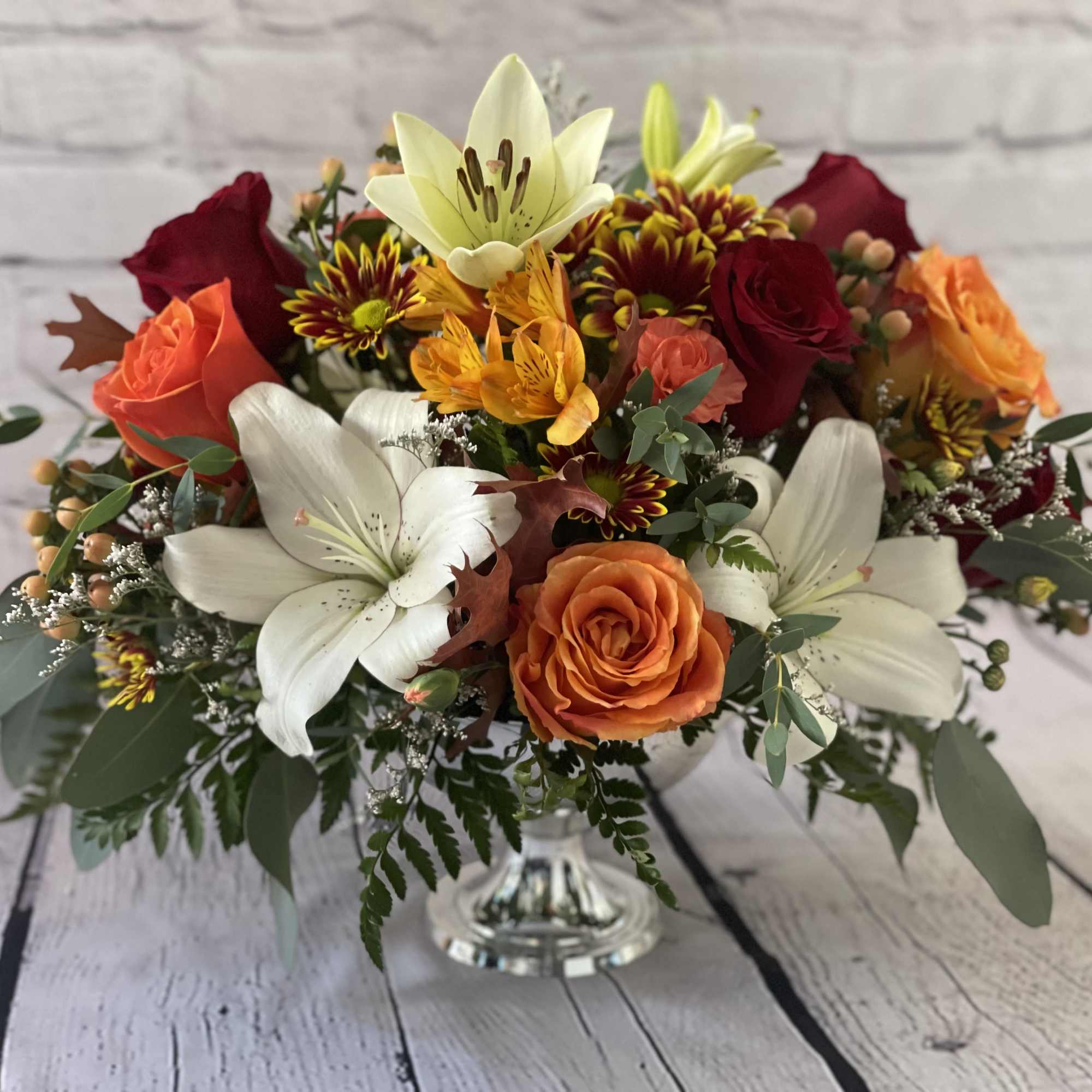 Celebrate the spirit of Thanksgiving with our exquisite Gratitude centerpiece, an opulent