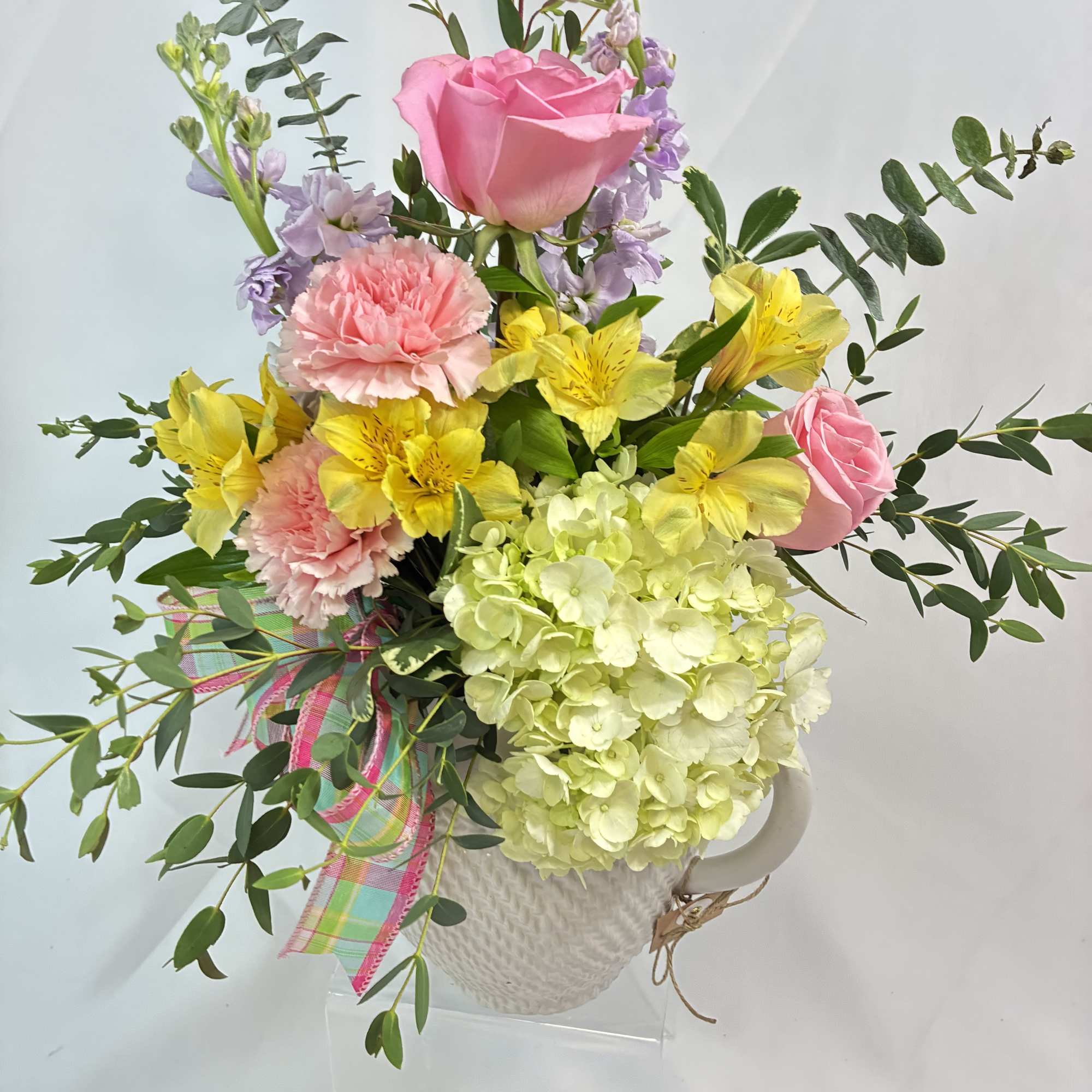 What a gift that lasts! This Spring bouquet comes in a Mud, photo 2 of 2