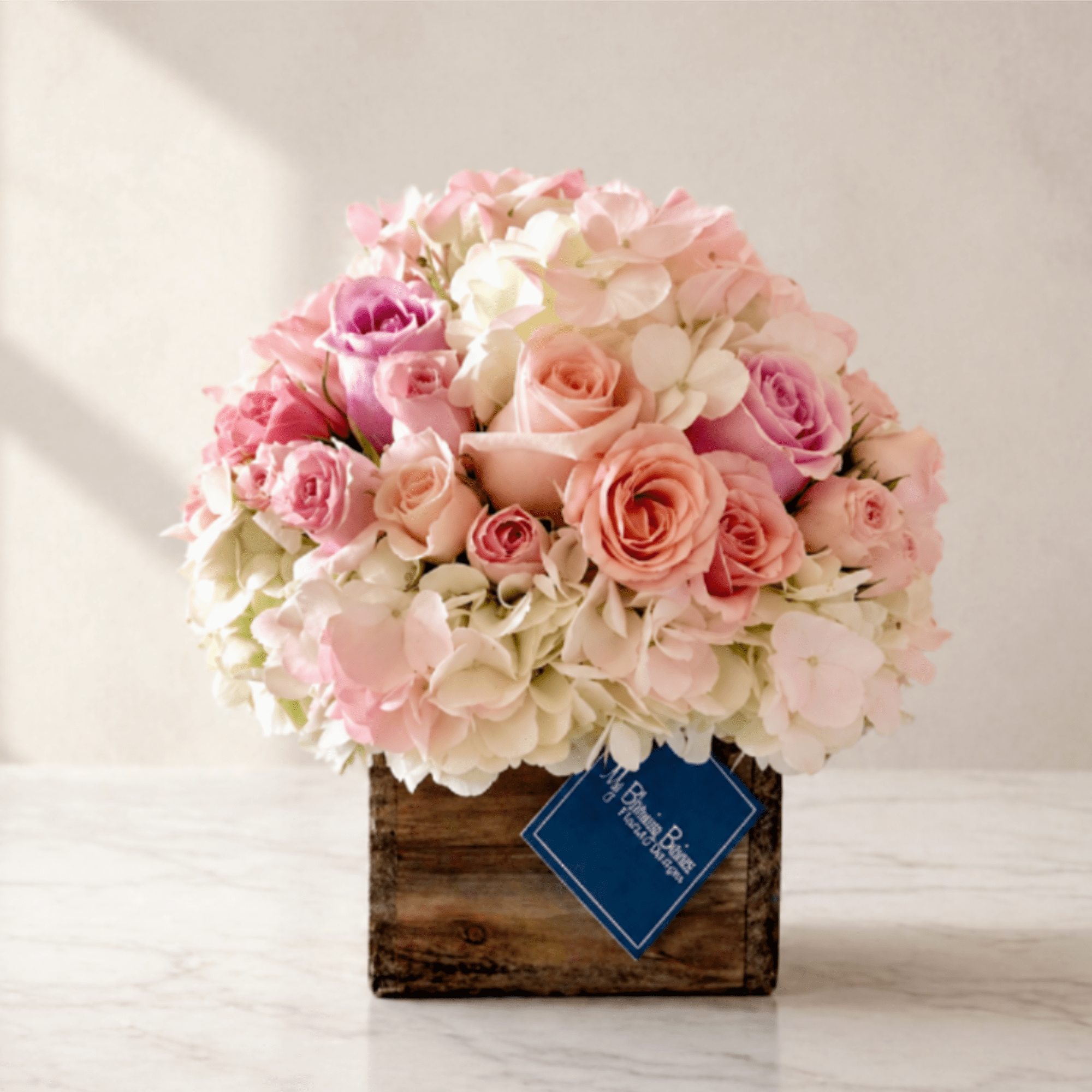 Rustic &amp; Peach &ndash; Our #1 Best Seller

Our Rustic &amp; Peach arrangement