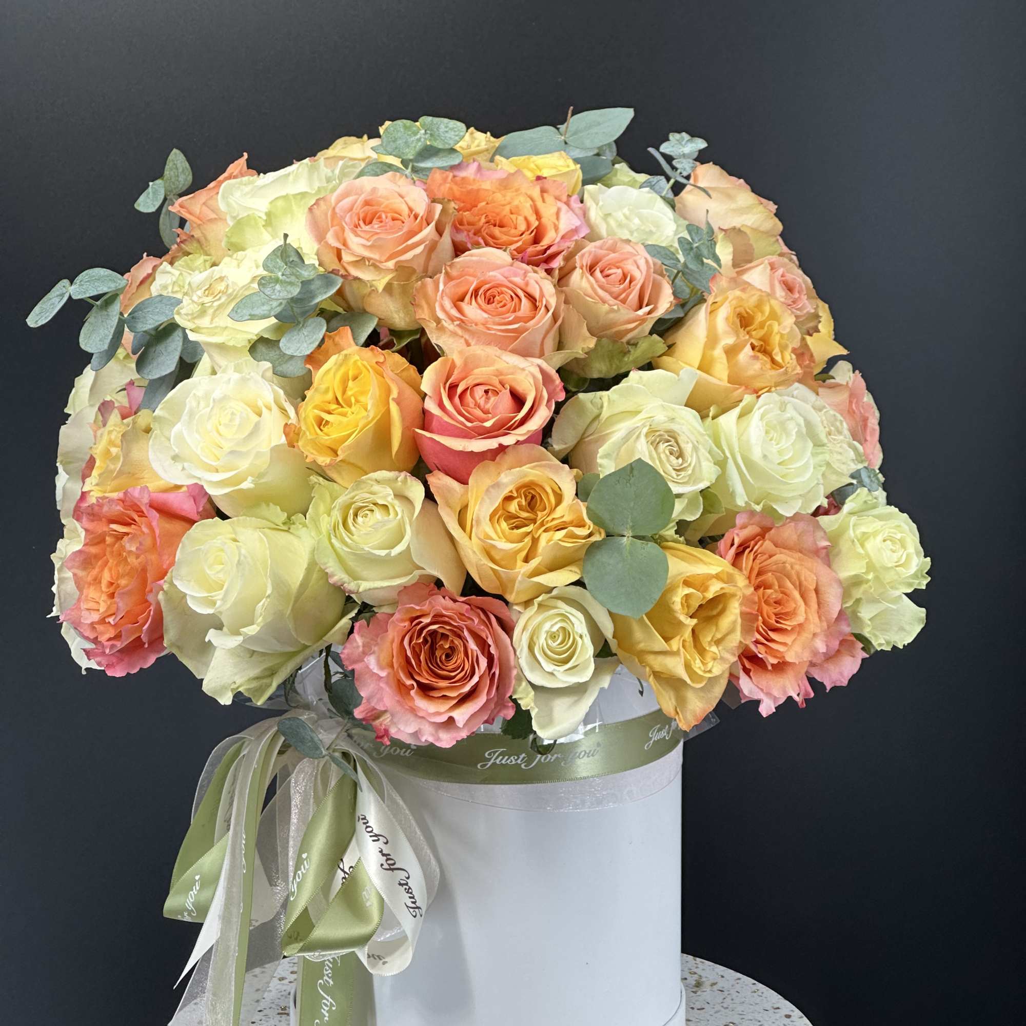 Box of beauty and  luxurious roses, unusually   arrangement in, photo 8 of 11