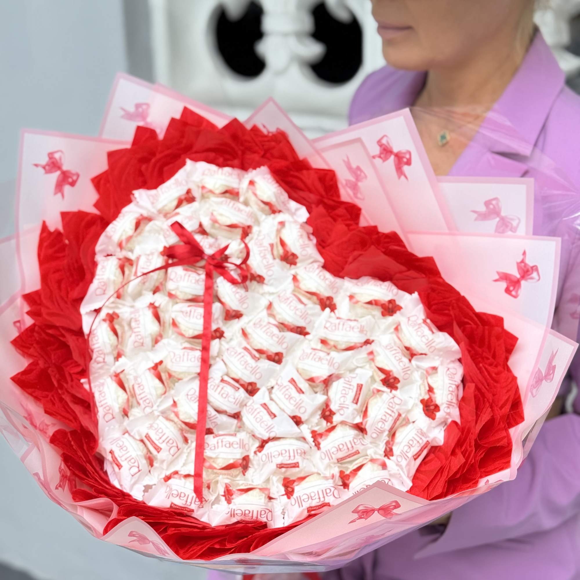&bull; Premium Raffaello chocolates
&bull; Unique heart-shaped candy bouquet design
&bull; Elegant luxury wrapping, photo 3 of 3