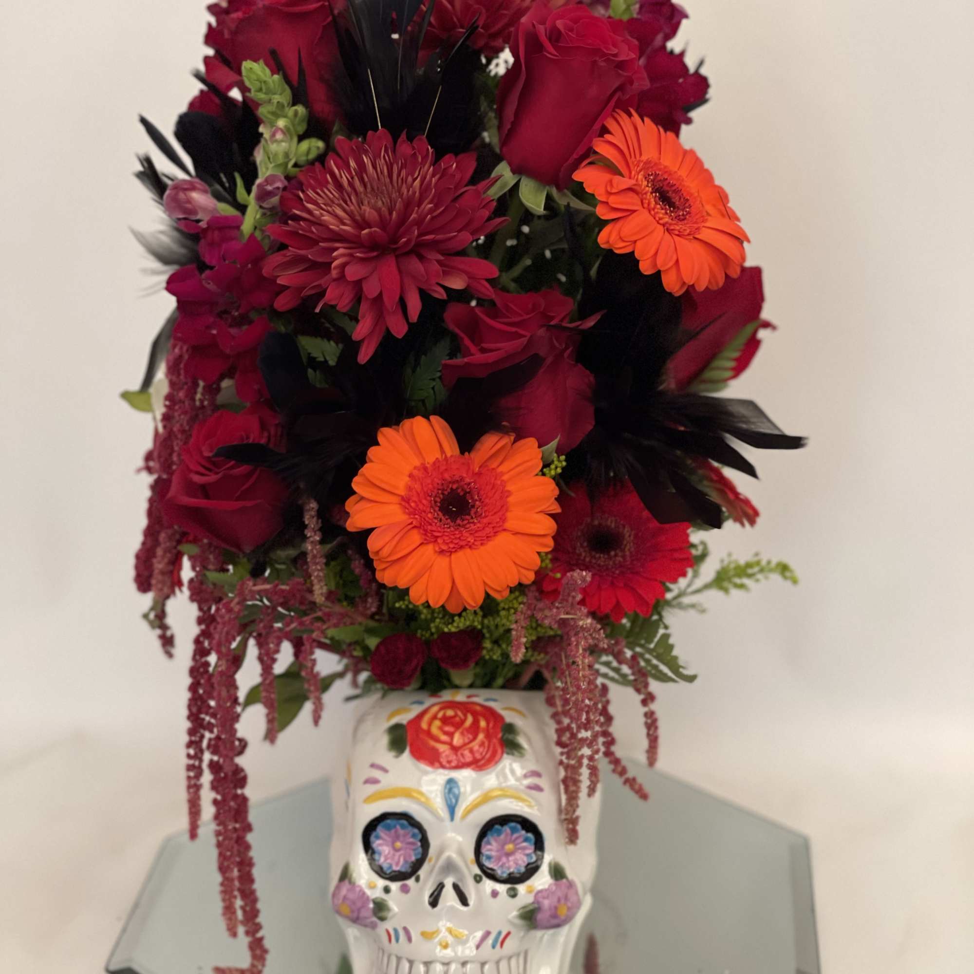 Made in ceramic colorful skull