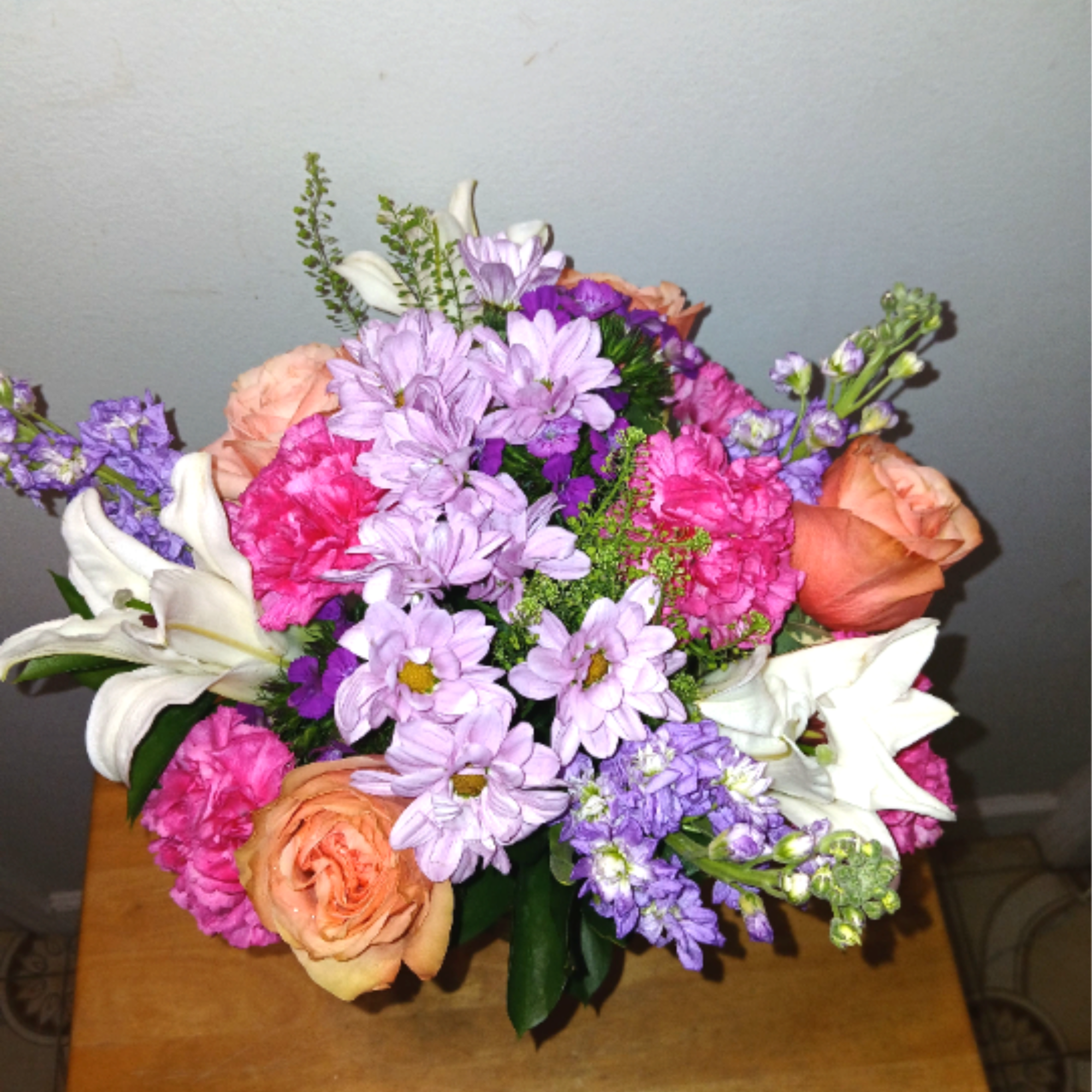 A lovely and fresh Bouquet to  express love, affection and gratitude
, photo 2 of 2