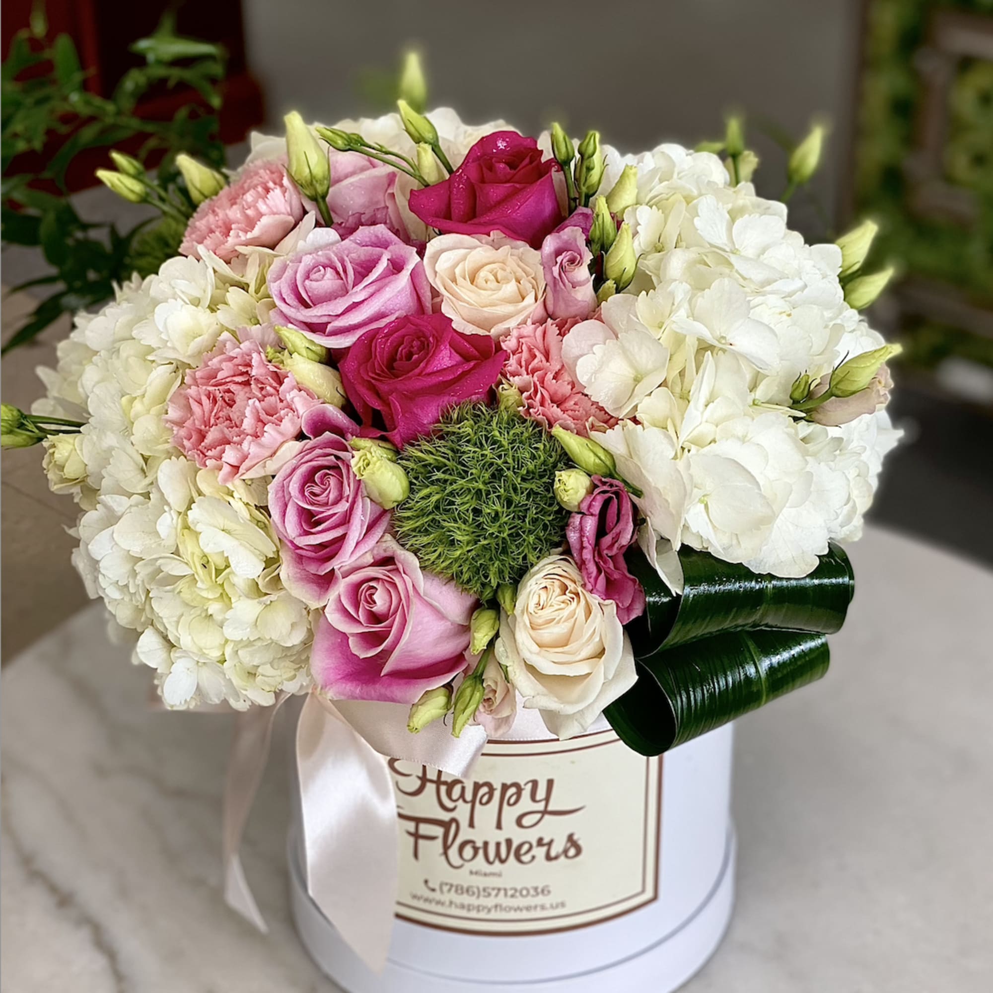 Mix flowers in a box. Hydrangea, roses, greens. We can use white, photo 2 of 2