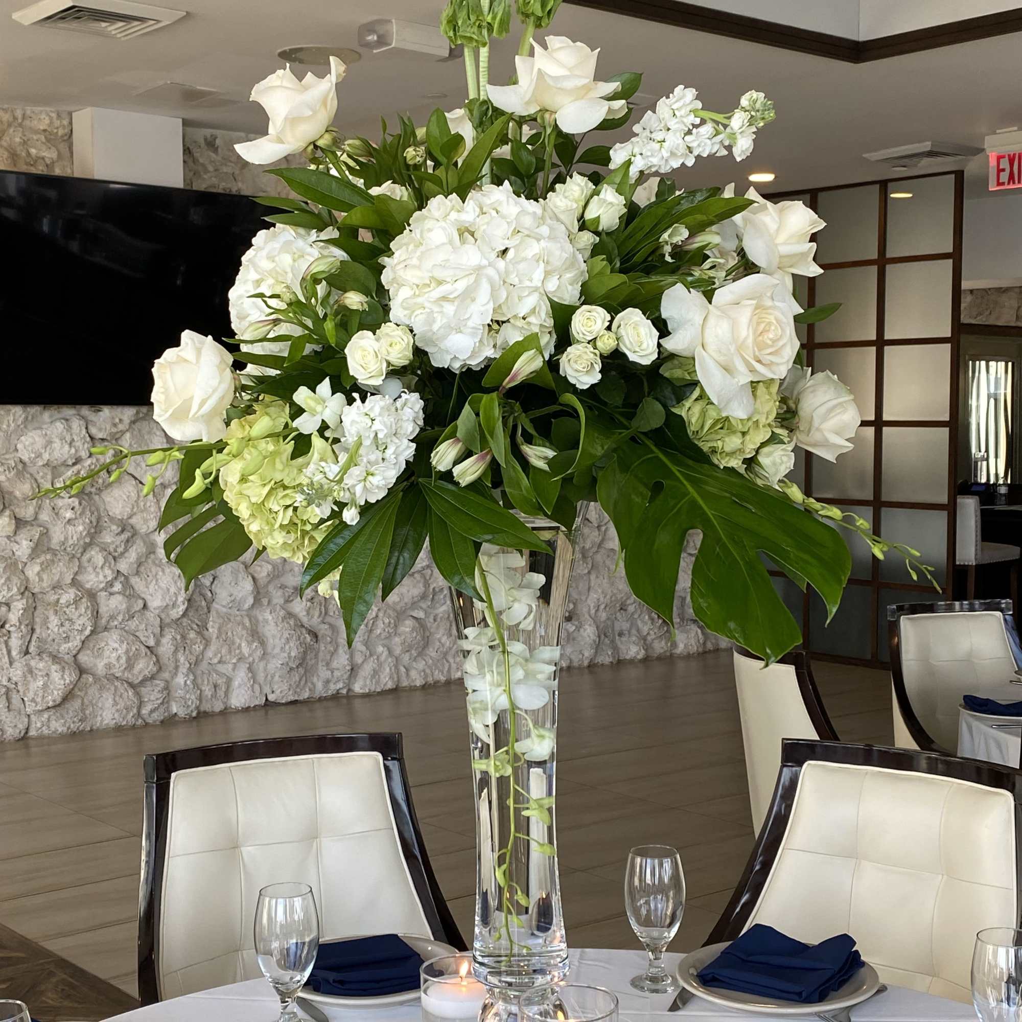 We are offering 3 wedding packages white colour. All prices are approximate-, photo 5 of 5