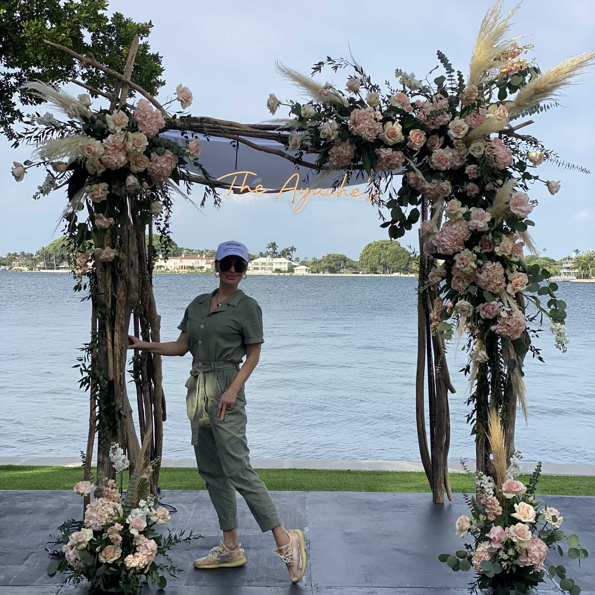 We are offering 3 wedding packages mix colour. All prices are approximate-