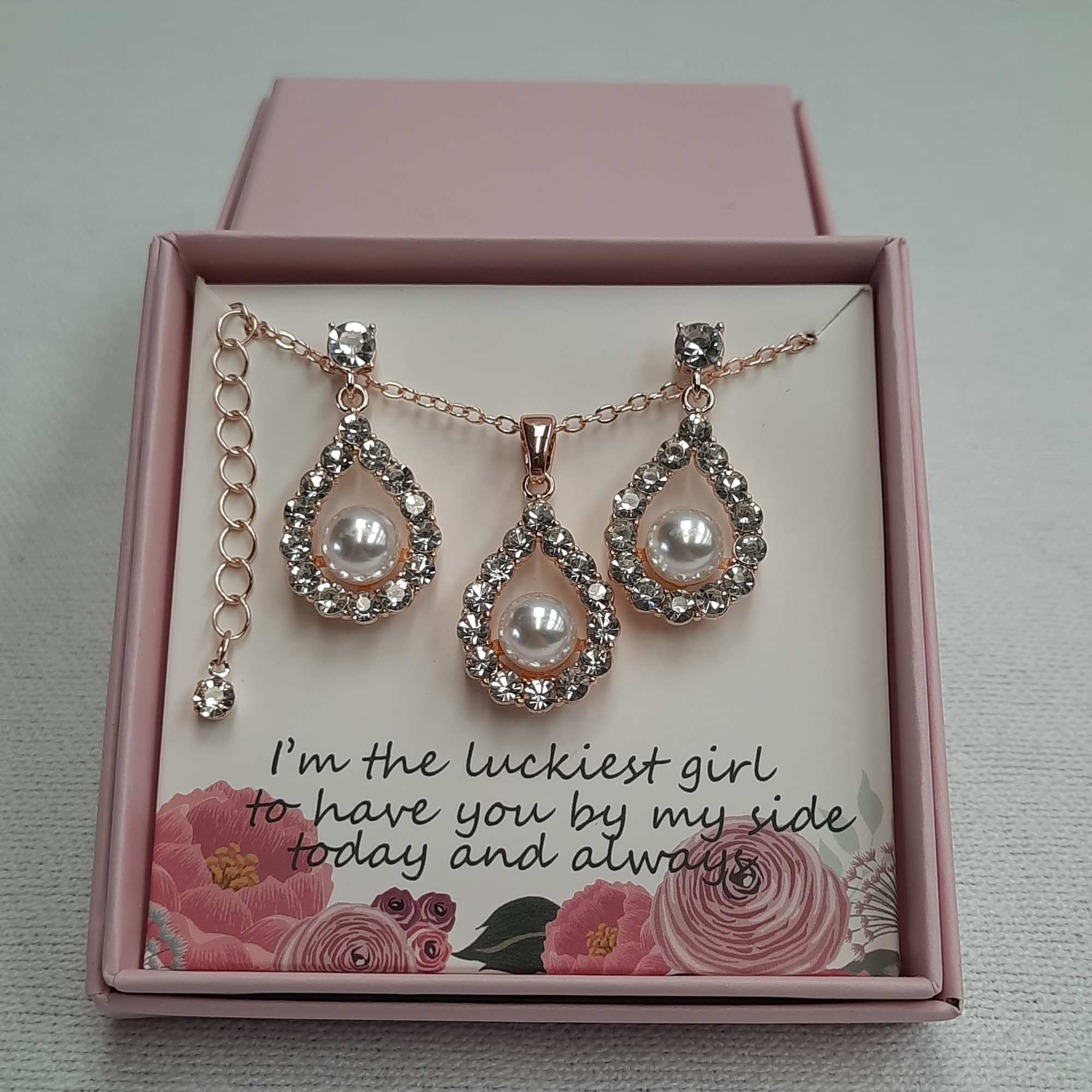 Pearl and rhinestone necklace set in a pink gift box