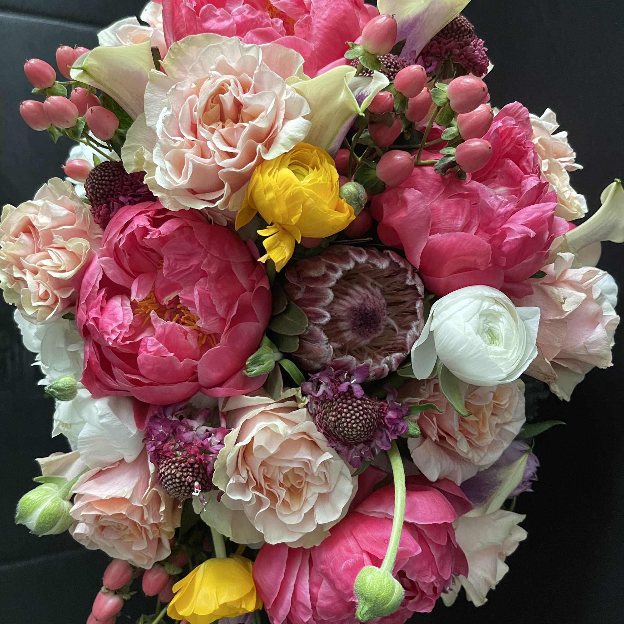 ***We apologize, but no specific delivery time available****
****This vase is no longer, photo 5 of 13