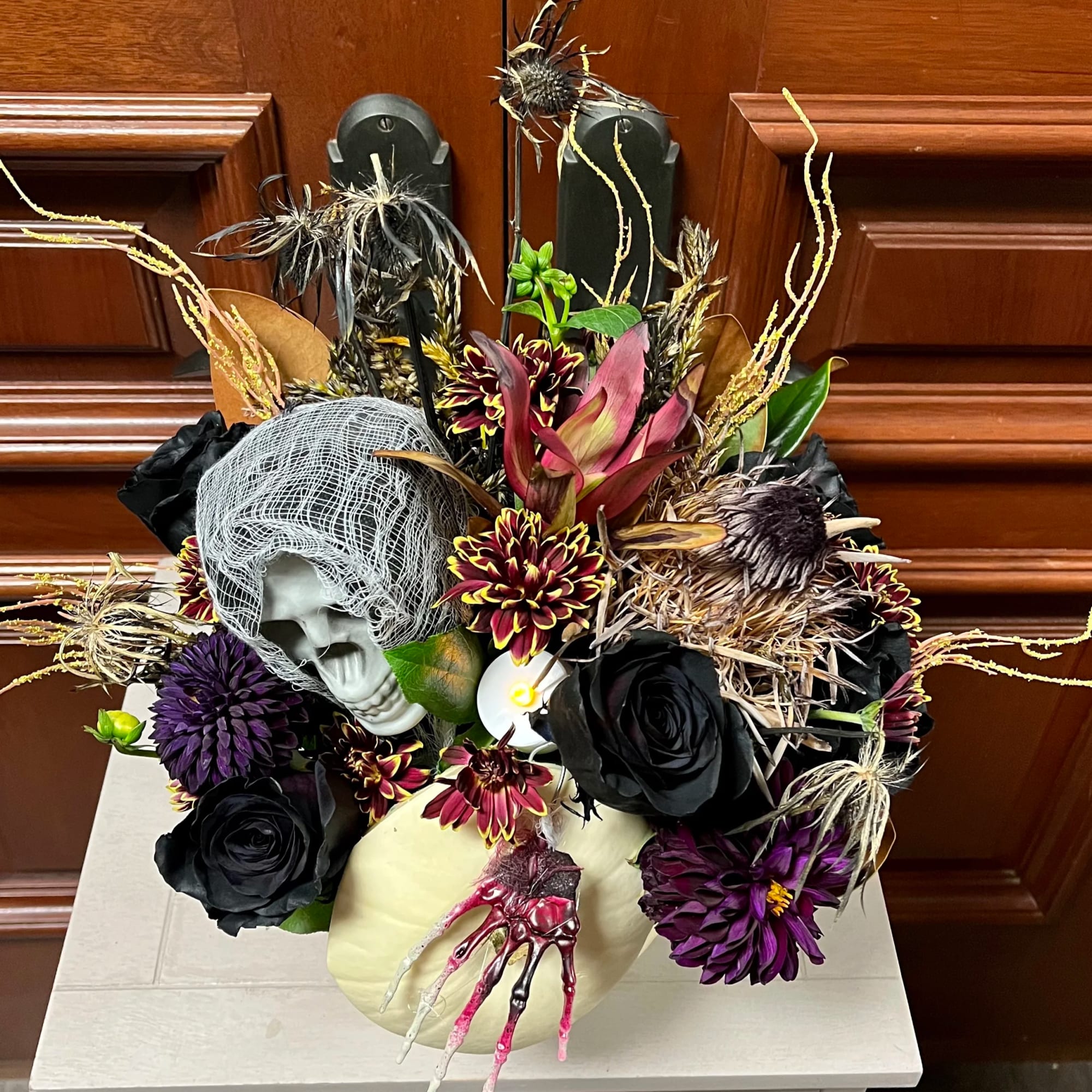 Have fun this spooky speason with this halloween aesthetic!
Recipe: Dark Roses, Purple, photo 4 of 4
