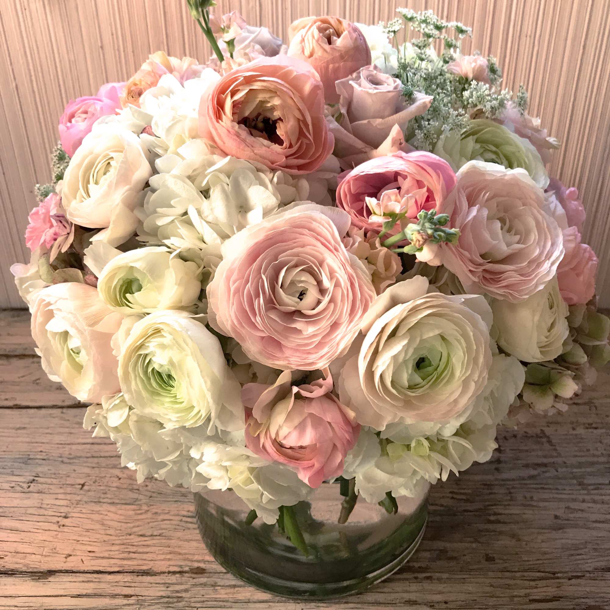 Get a beautiful, fresh medium sized Blomst arrangement of seasonal pastels or, photo 9 of 10