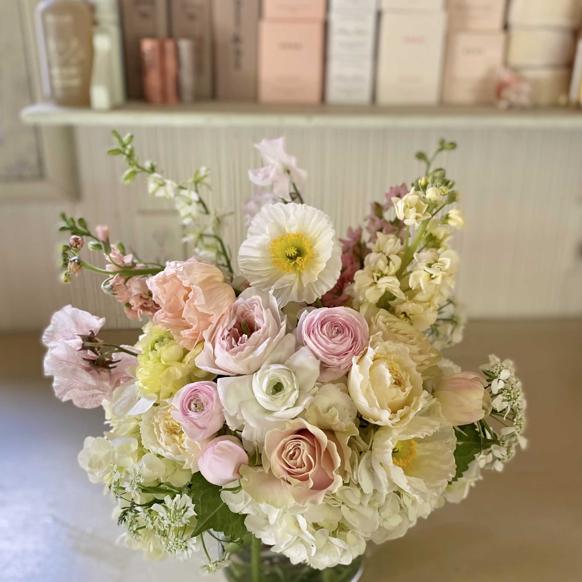 In Japanese Ichika (一千花) means: &ldquo;One thousand flowers''. A very aesthetic mix