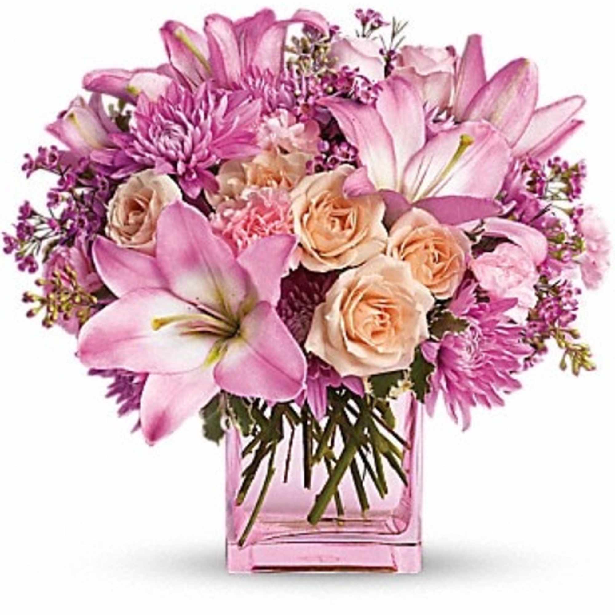 Impossibly pretty. This decidedly feminine arrangement is absolutely delightful. Perfectly peachy peach