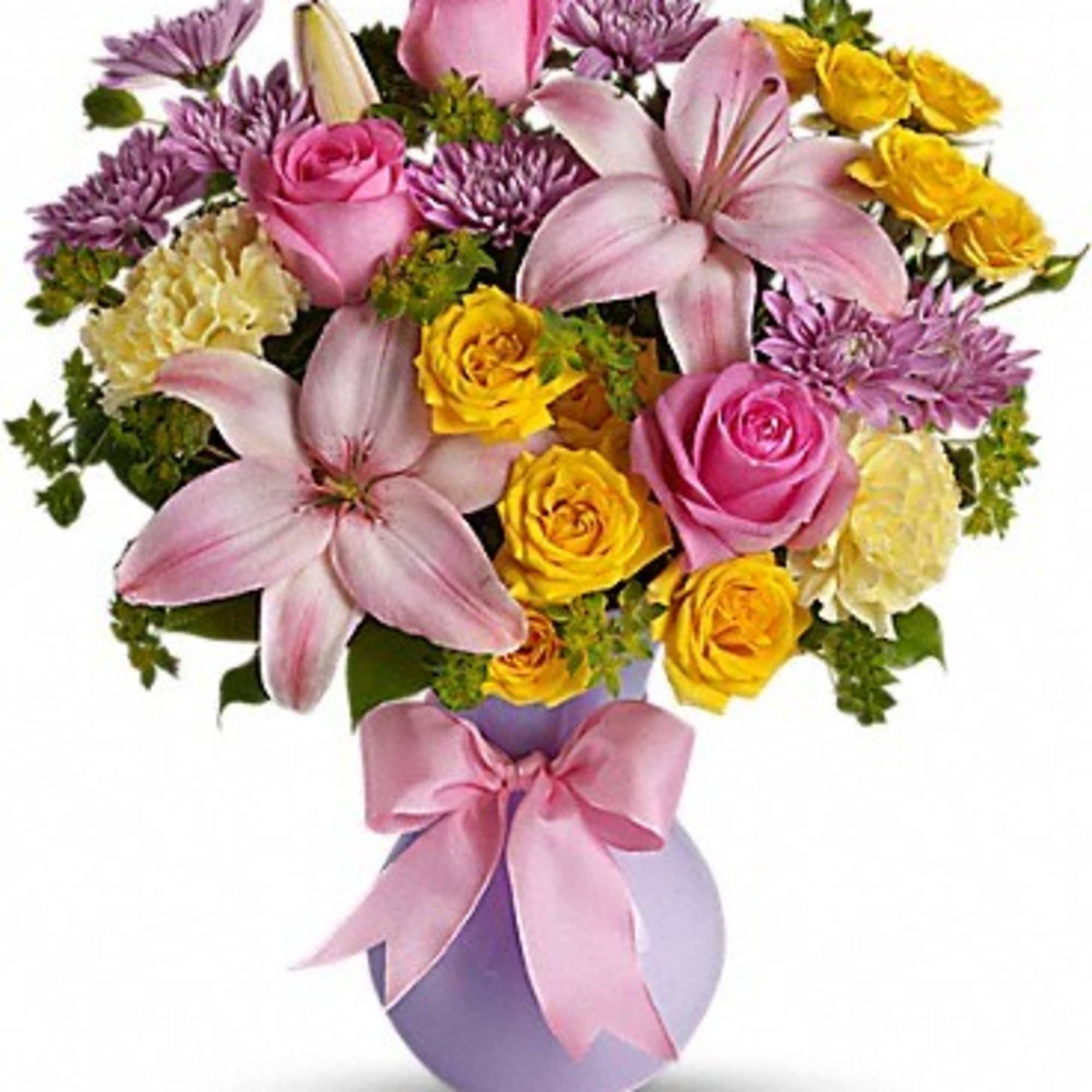 "Graceful and gorgeous" describes this stunning array of pastel flowers in a