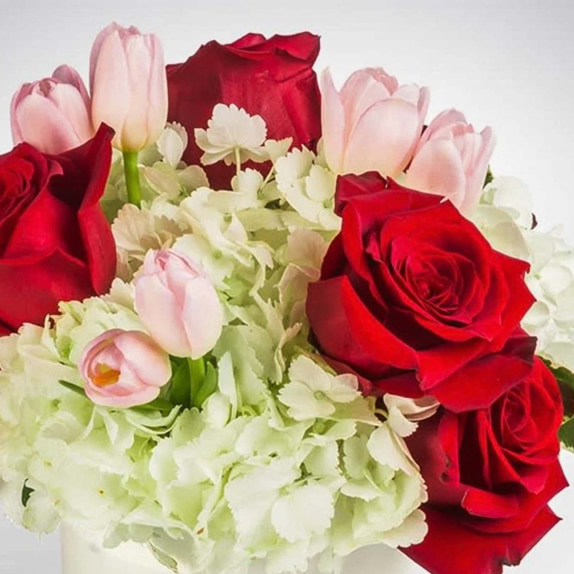 Blossoming Romance is the perfect gift to wish your loved ones the, photo 2 of 2