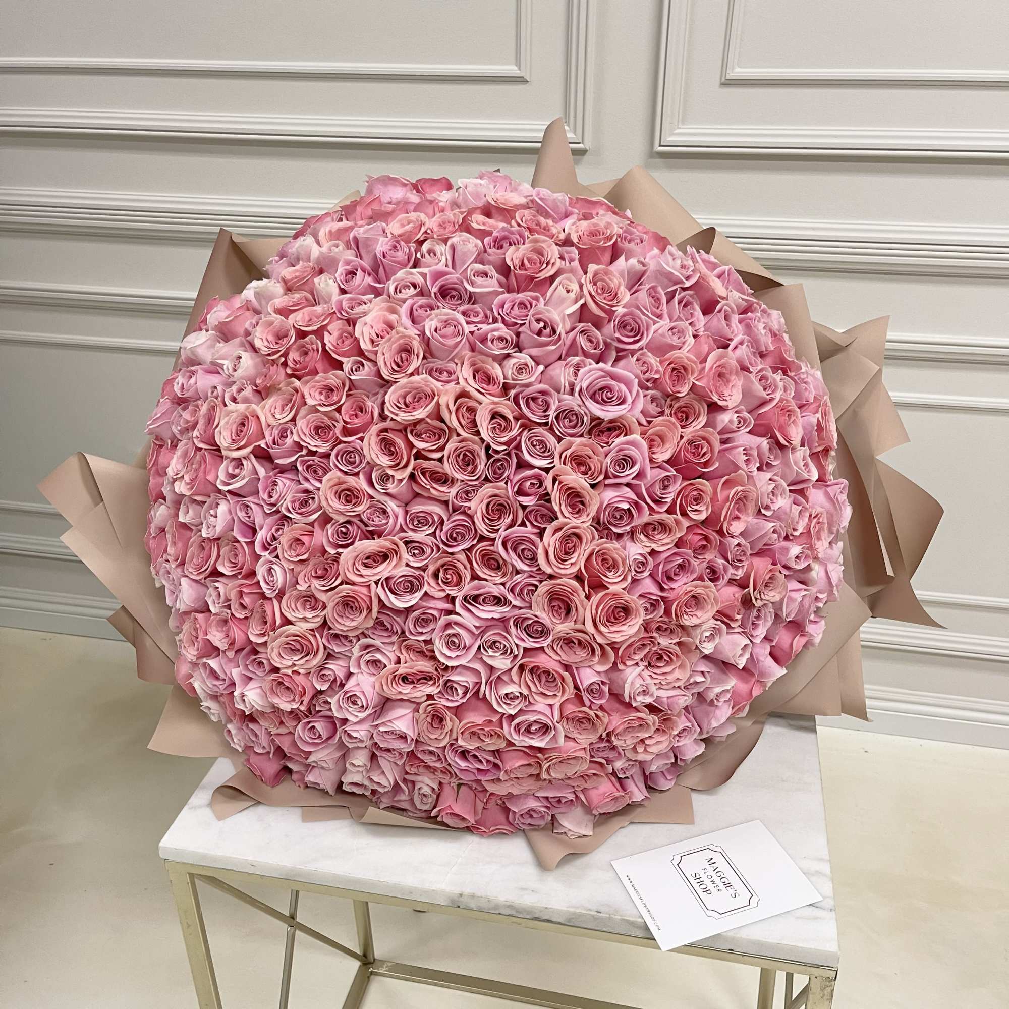 400 two tone pink Ecuadorian roses 

*This bouquet does not include a, photo 2 of 2