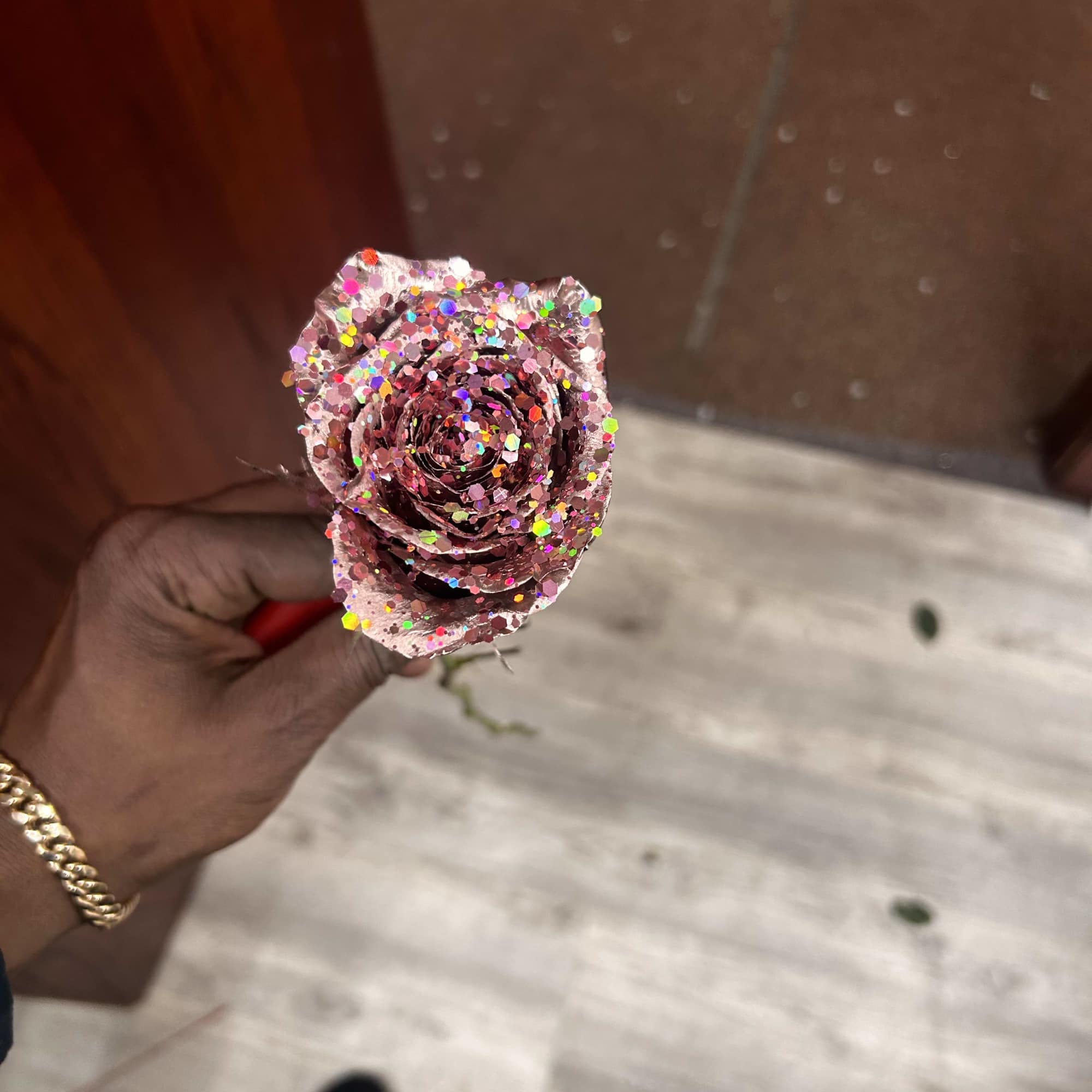 We make roses all colors with glitter, photo 9 of 17