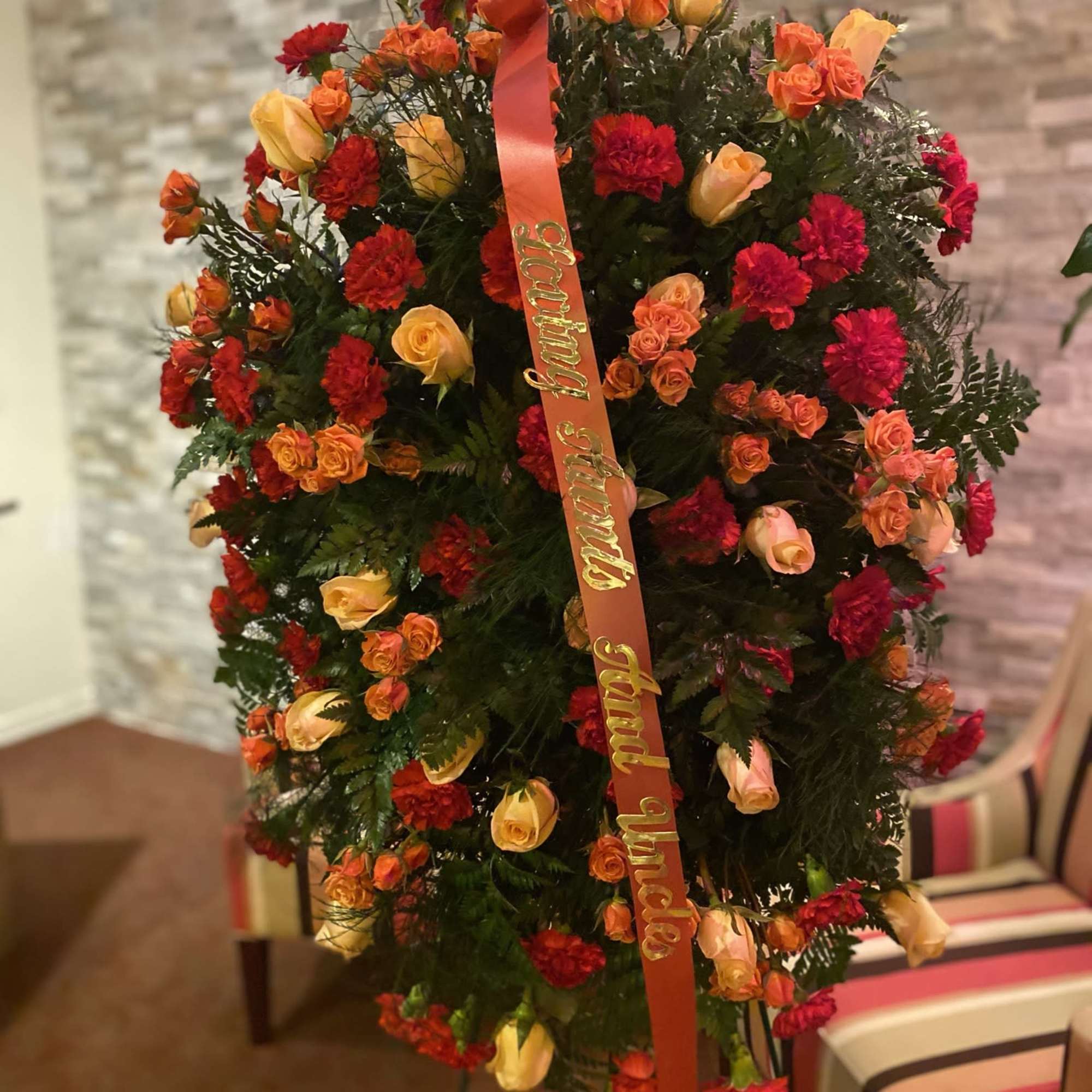 Roses and mixed flowers, photo 7 of 17