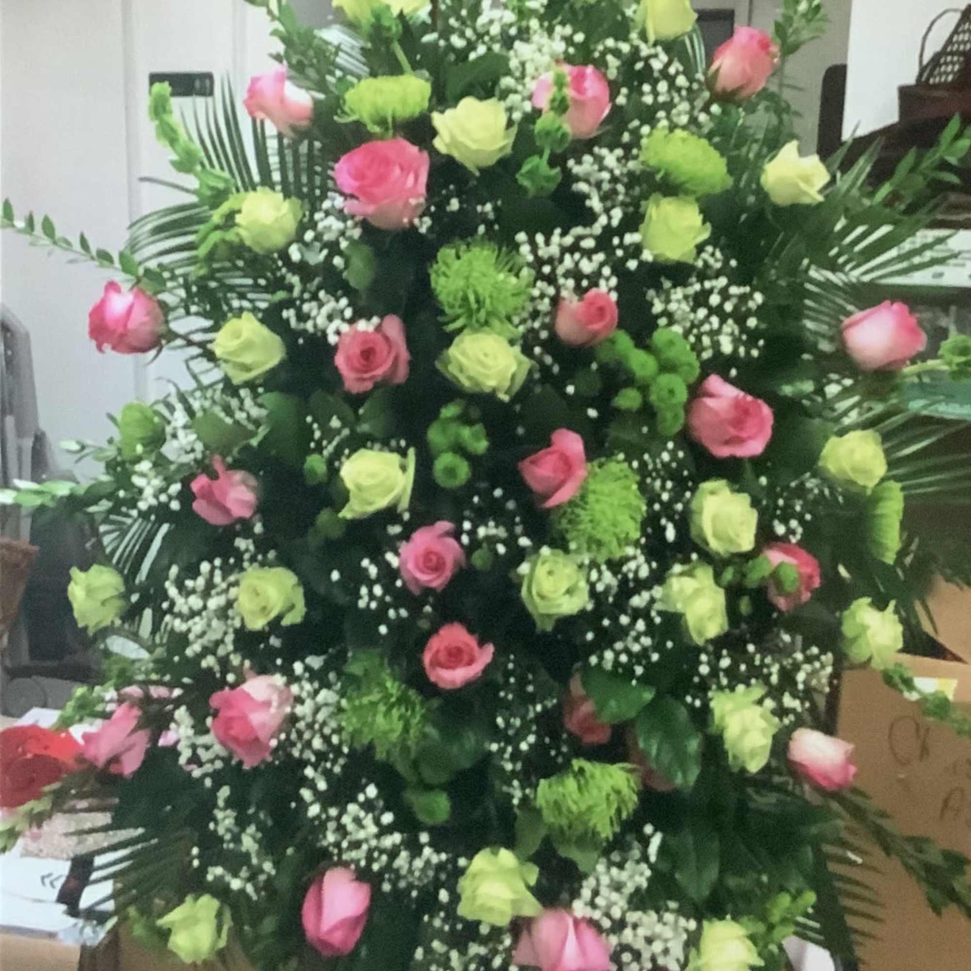 Nice standing arrangements , photo 6 of 11