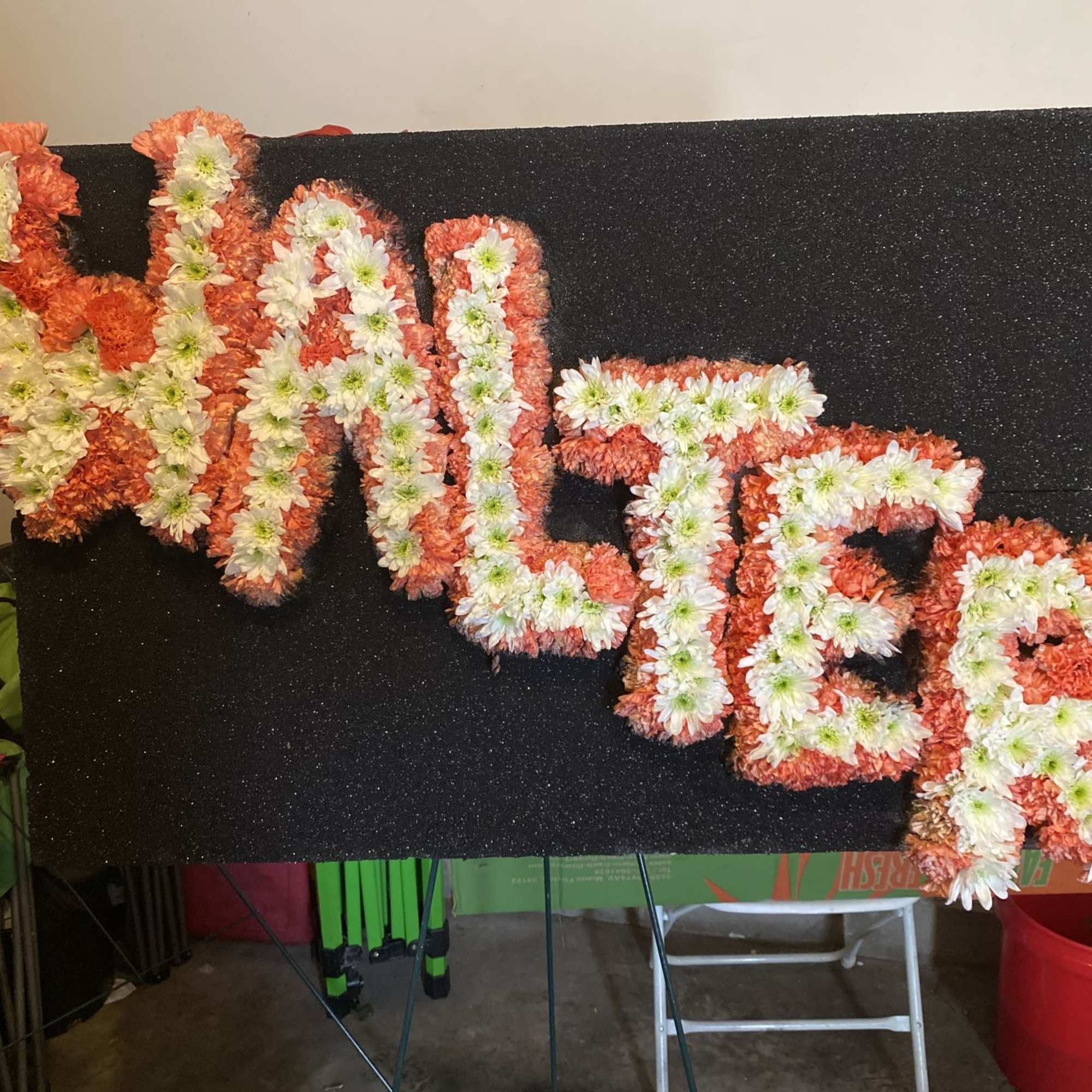 Exclusive arrangements , photo 2 of 6