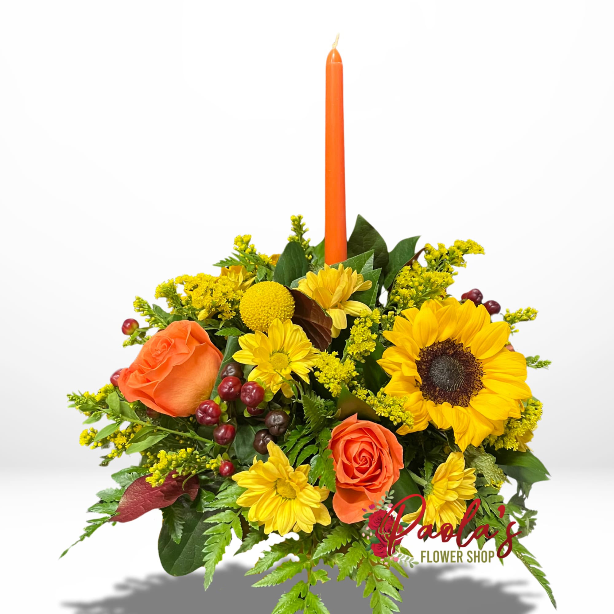 Light up your Thanksgiving table with a gorgeous floral centerpiece that&rsquo;s sure