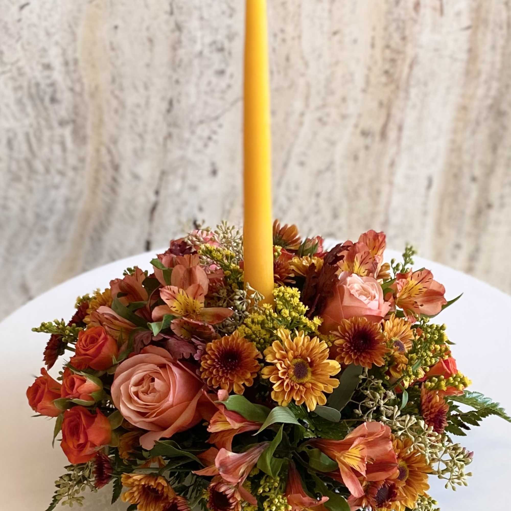 Centerpiece for small spaces with single candle 