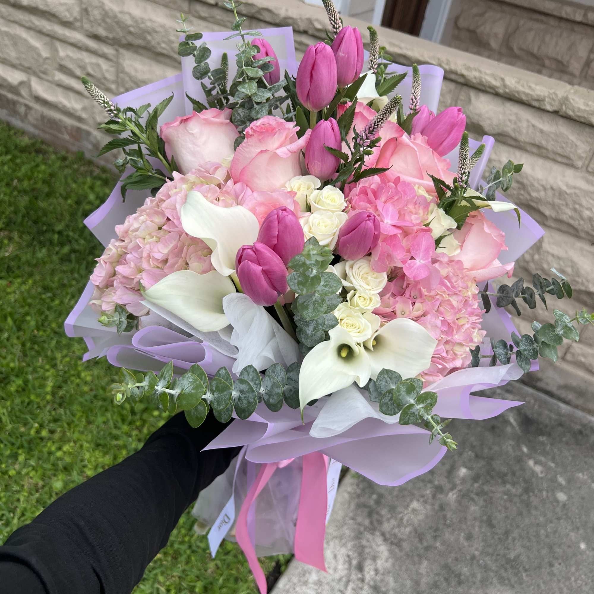 A beautifully curated bouquet designed to brighten any moment. Crafted with premium, photo 2 of 3