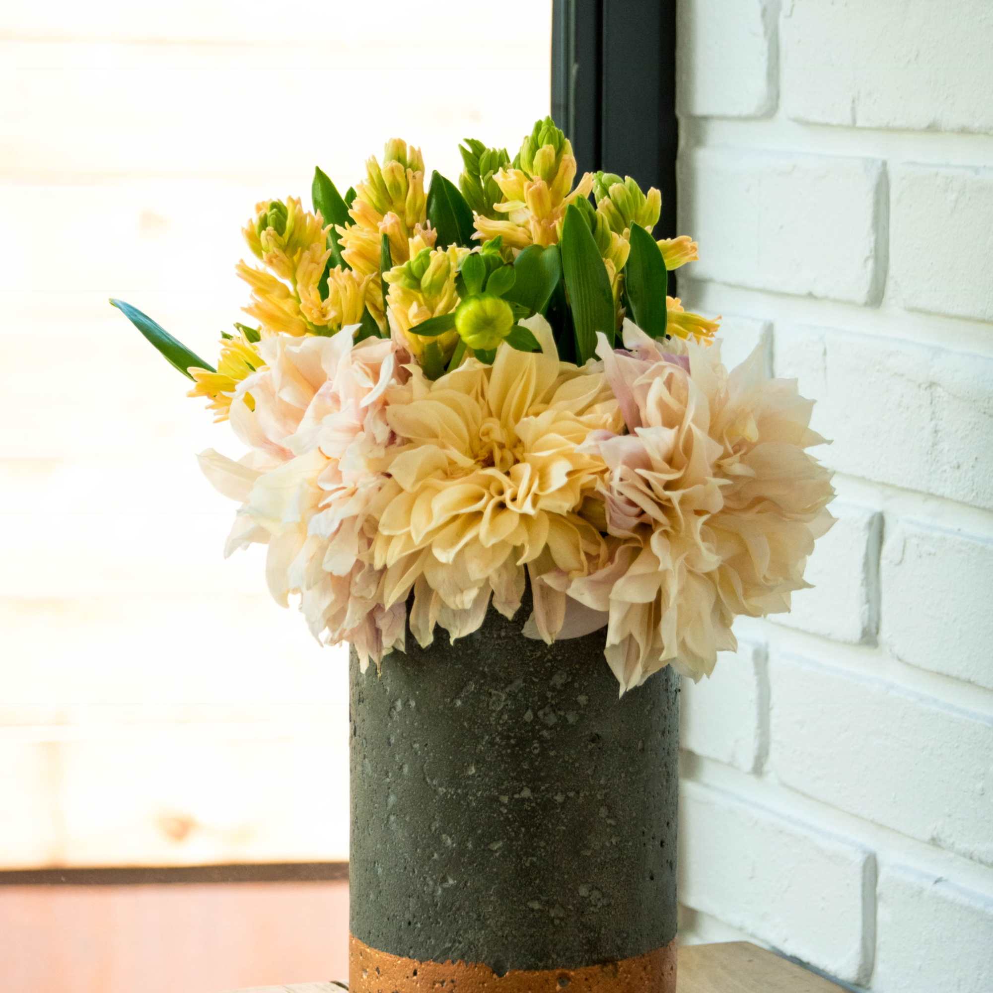 ***THIS IS NOT FOR DAILY ORDERS****
Hello. Thank you for considering Mercedes Flowers, photo 27 of 27