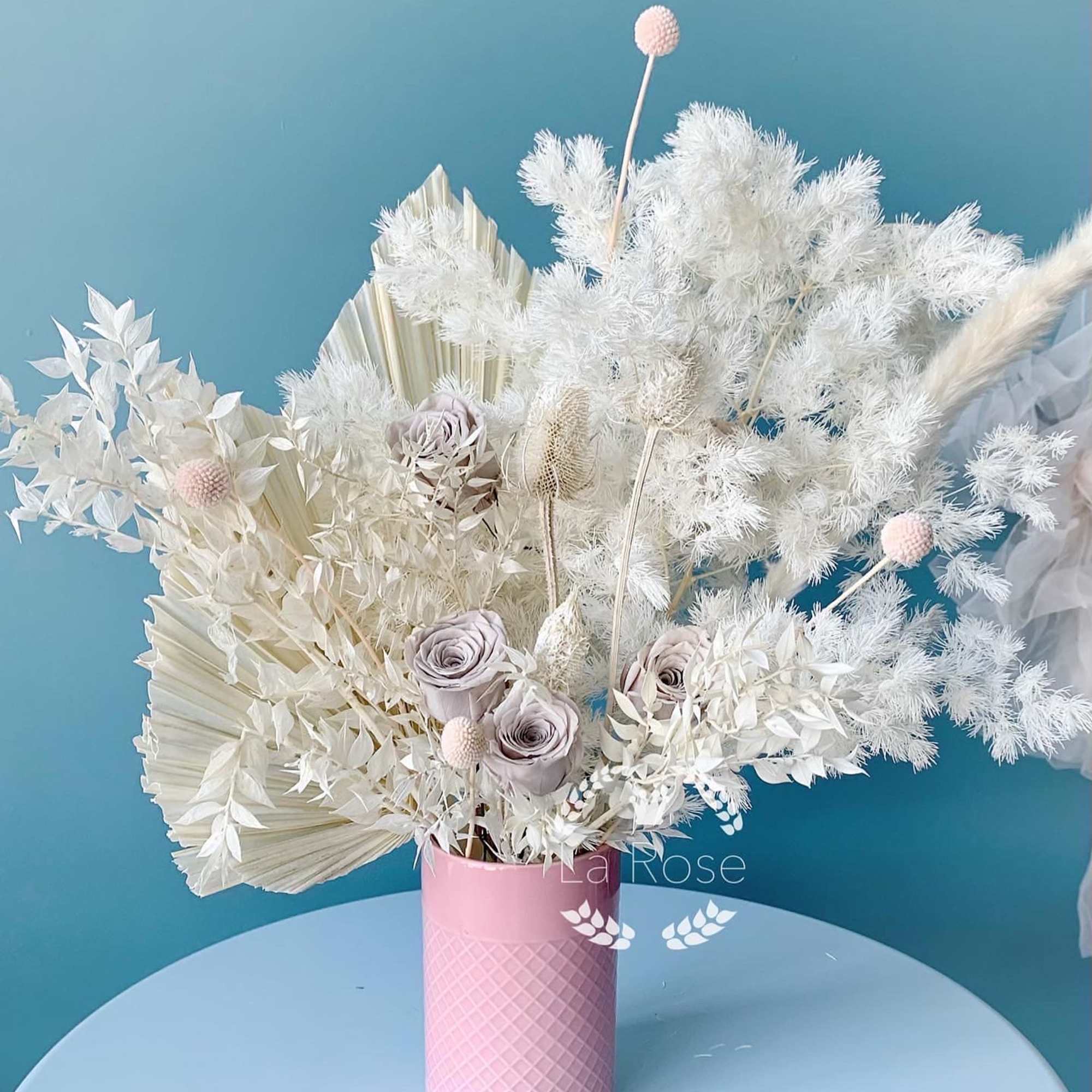 These bouquets are ever lasting flower arrangements featuring 100% premium quality dried