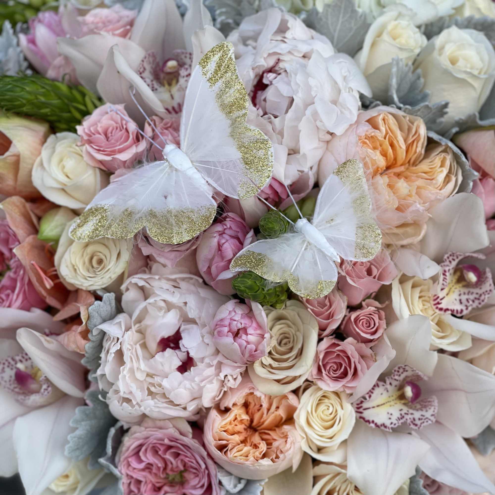 Beautiful pinks, whites and peaches with light blue box, photo 2 of 2