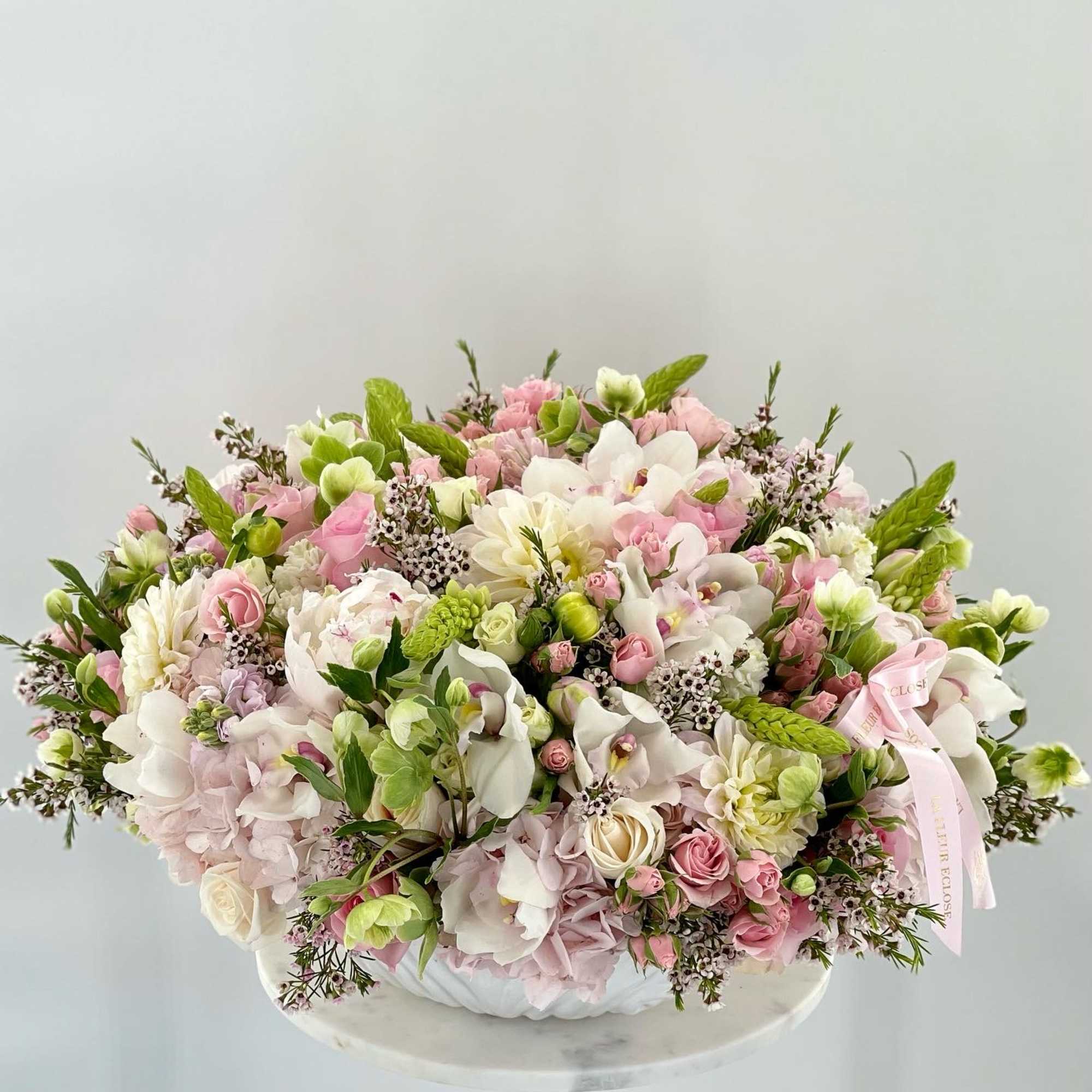 Vase with the premium flowers 
Standard- as you see on the picture, photo 2 of 2