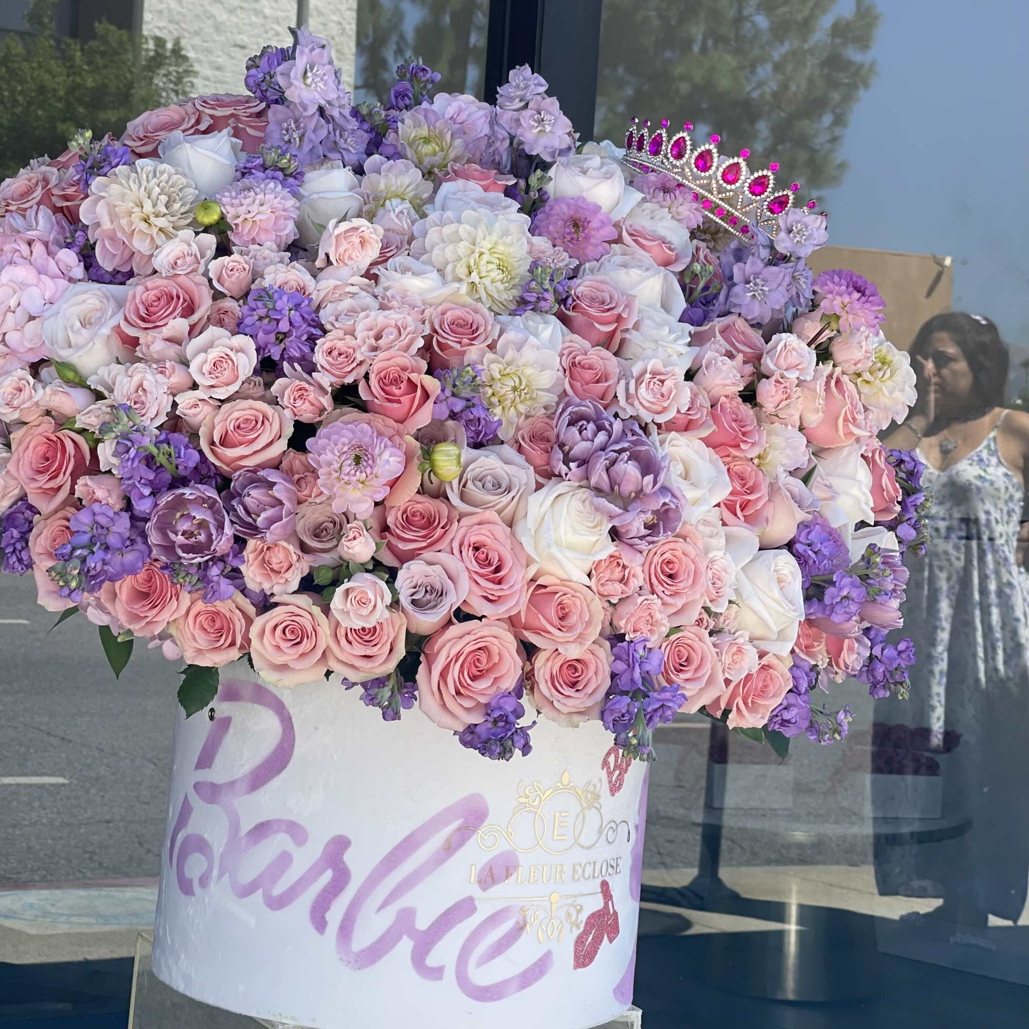 Premium Flowers in a white velvet box. Barbie themed box. Crown included, photo 2 of 3