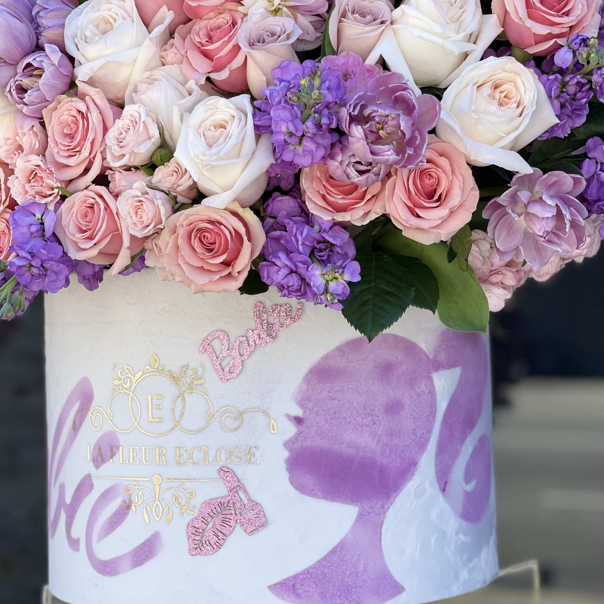 Premium Flowers in a white velvet box. Barbie themed box. Crown included, photo 3 of 3