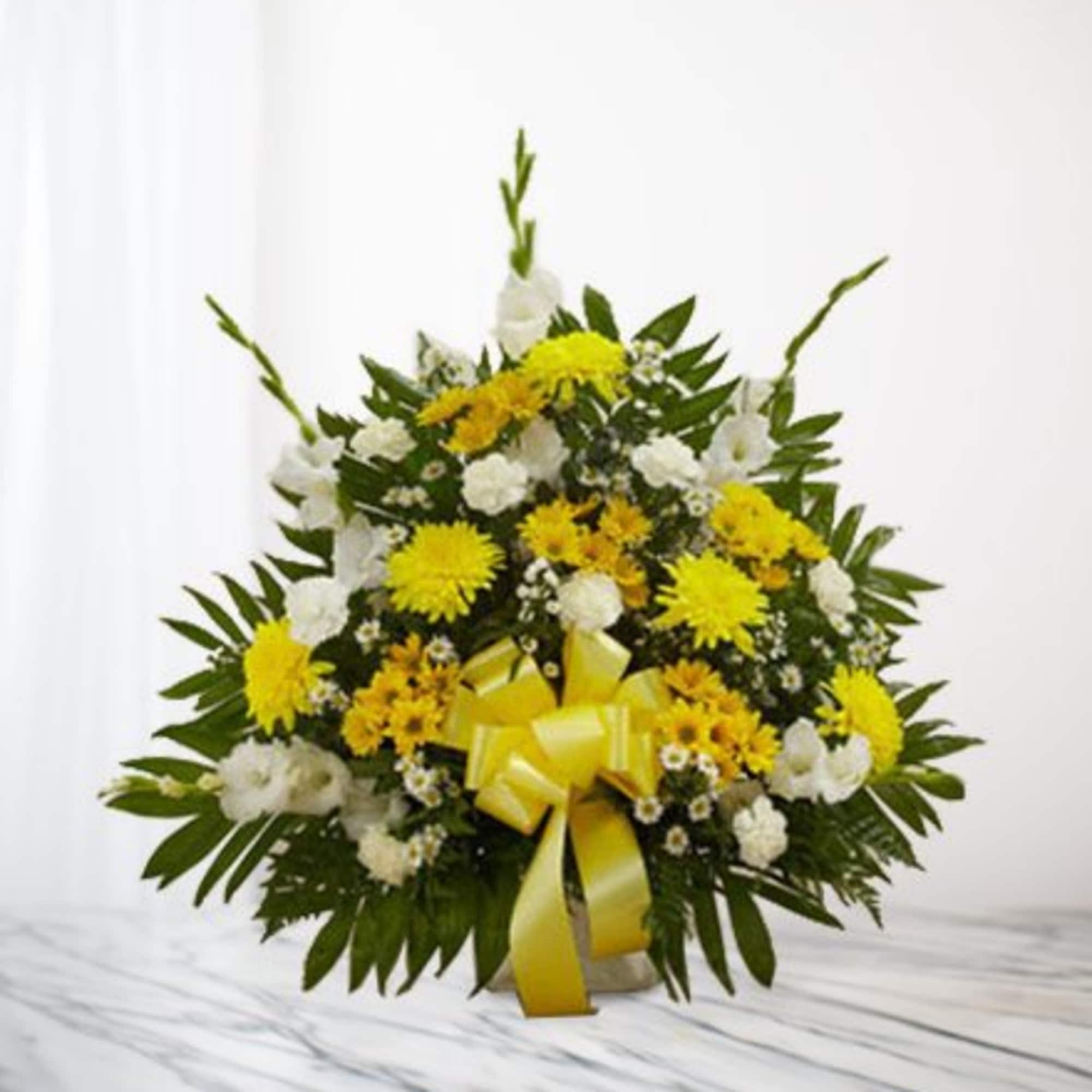 Bouquet de muguet ブーケドゥミュゲレースラタンバスケット Treasured Memories Floor Basket Yellow in South Ogden, UT | Floral