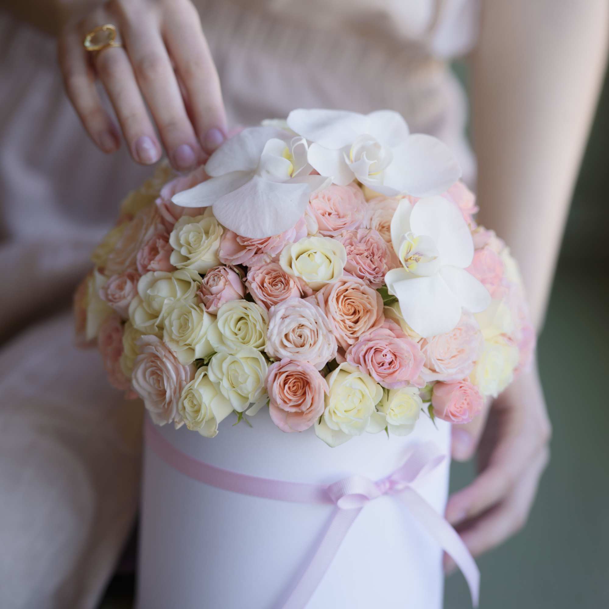This box is elegantly breath-taking and perfect for any occasion.

The Grace arrangement