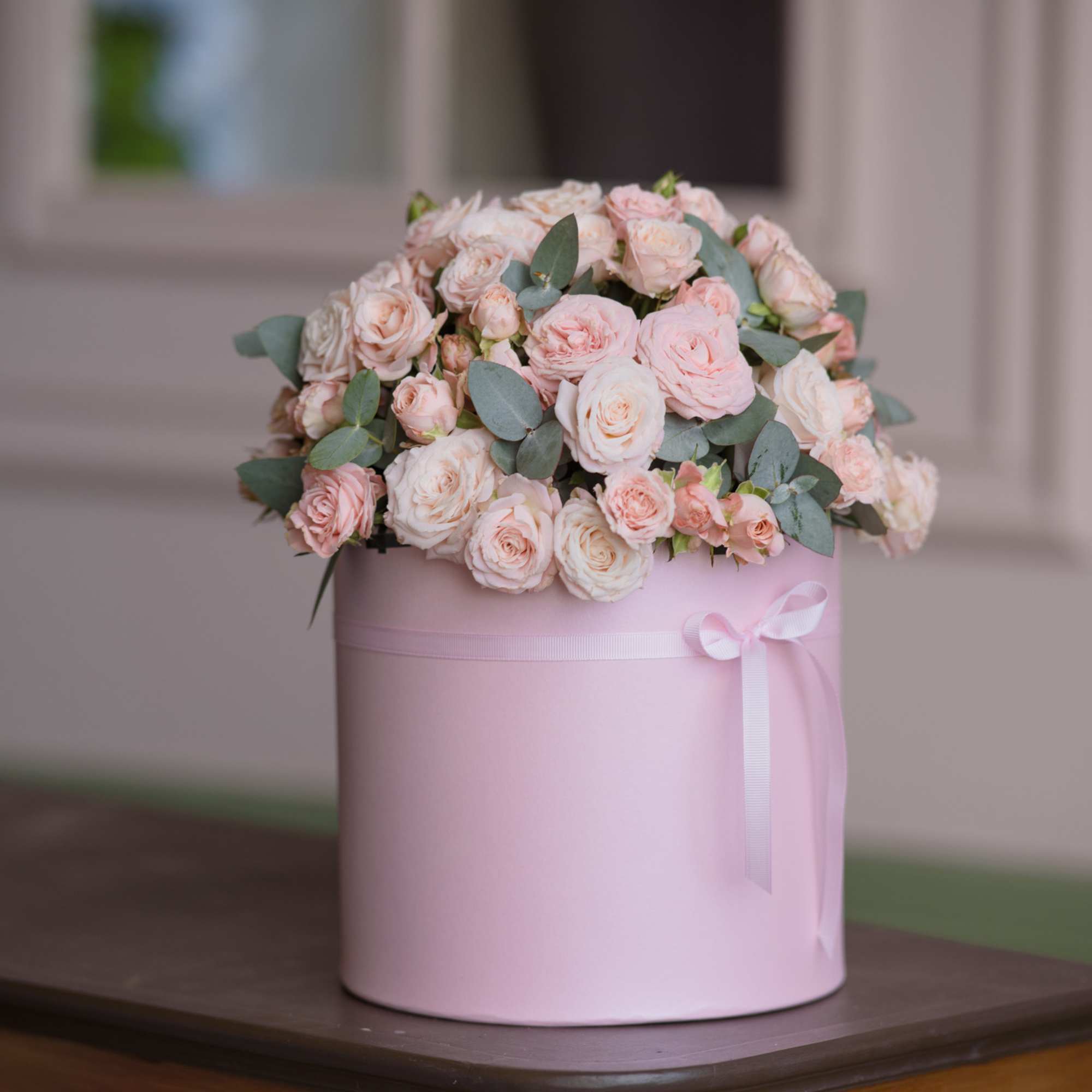 It will be a magic moment when this arrangemet of light pink