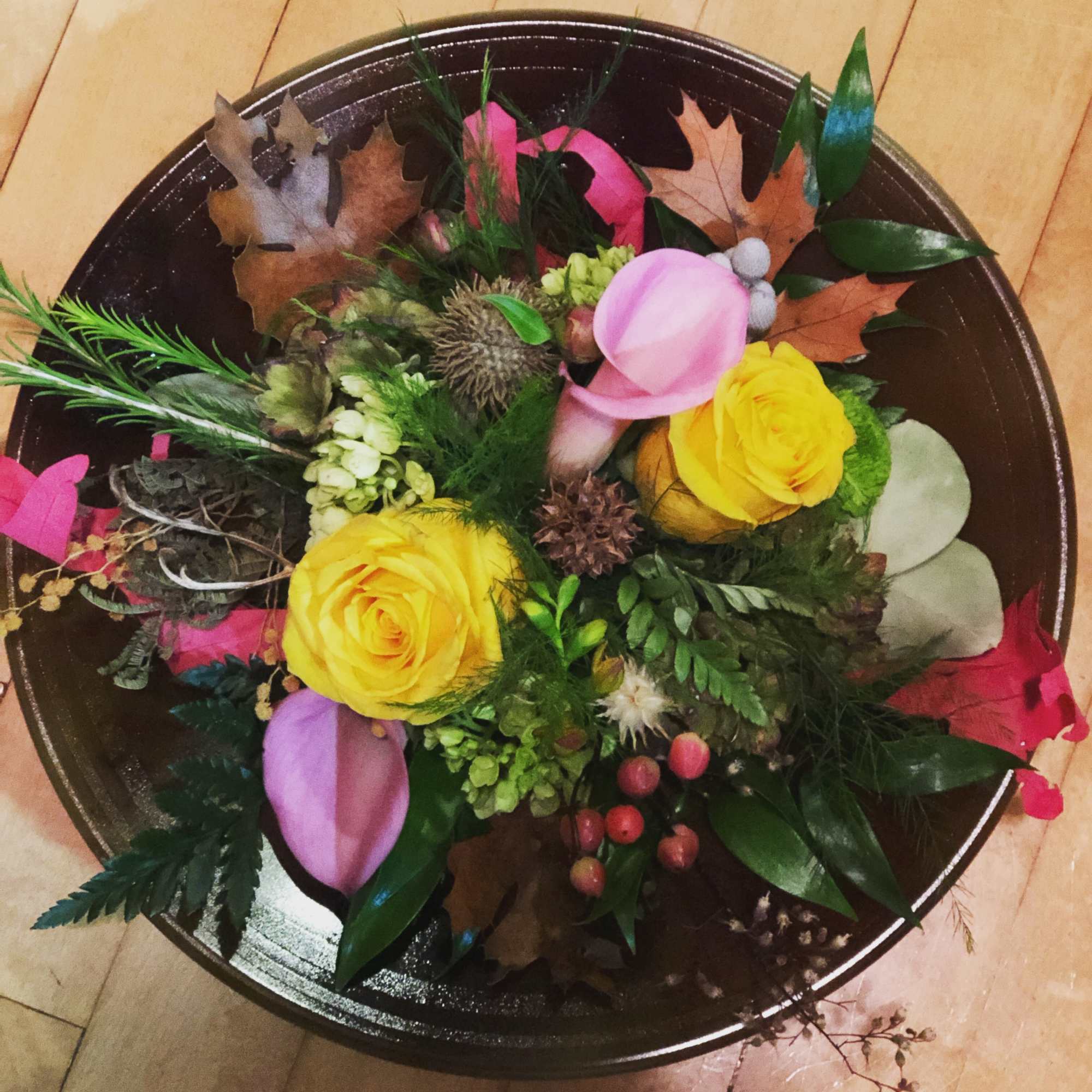 Autumn Wishes is created with a 11" Wok shaped bowl with our, photo 3 of 3