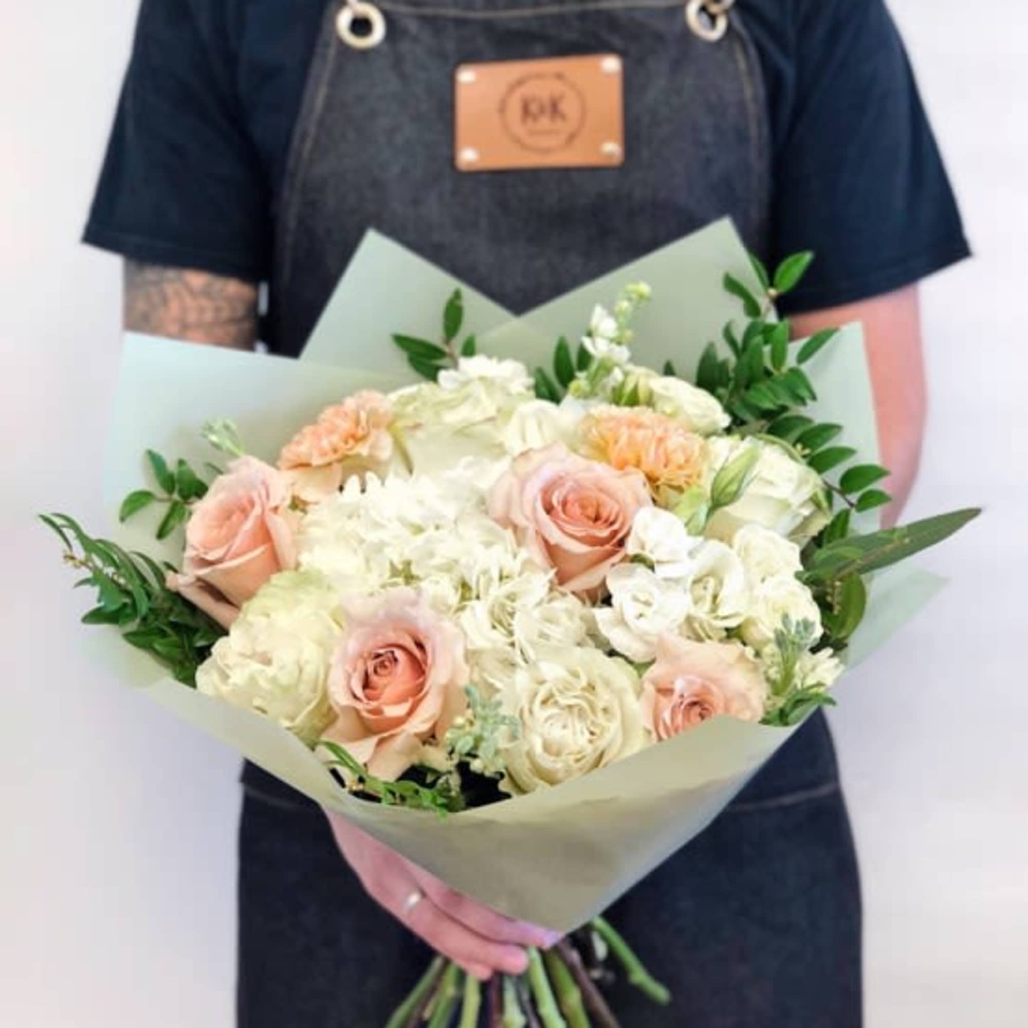 Mixed flowers bouquet, from romantic and gentle to an edgy and interesting