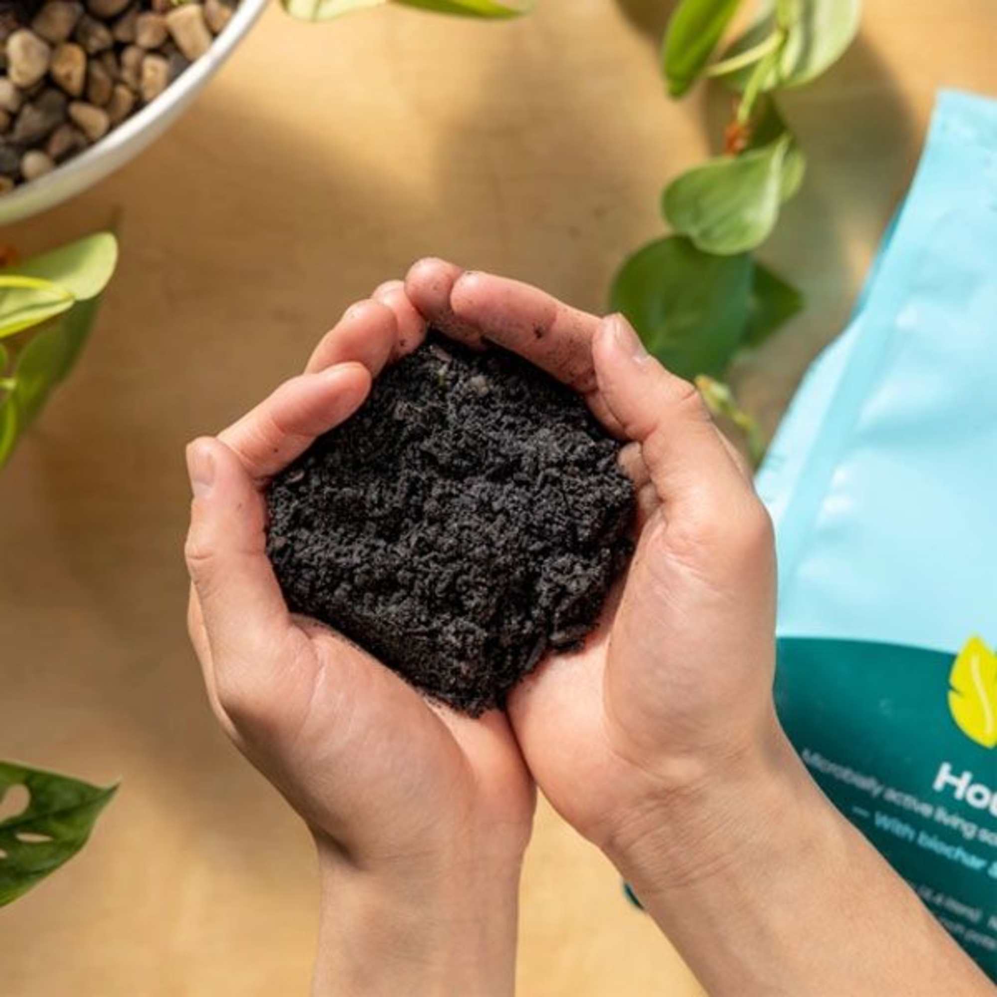 Our 100% natural, peat-free indoor potting mix is the perfect soil mix, photo 2 of 3