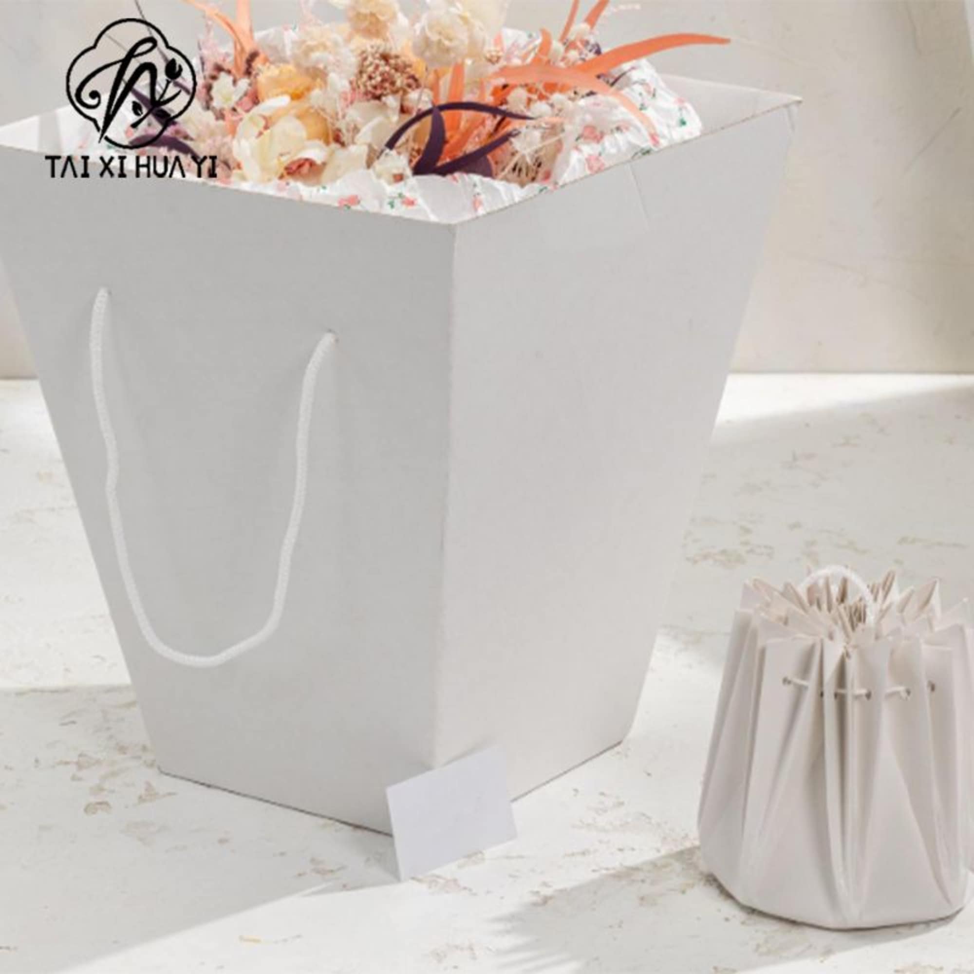 Large Trapezoid Portable Bouquet Hand Carry Bag Waterproof and Reusable Kraft Paper, photo 2 of 2
