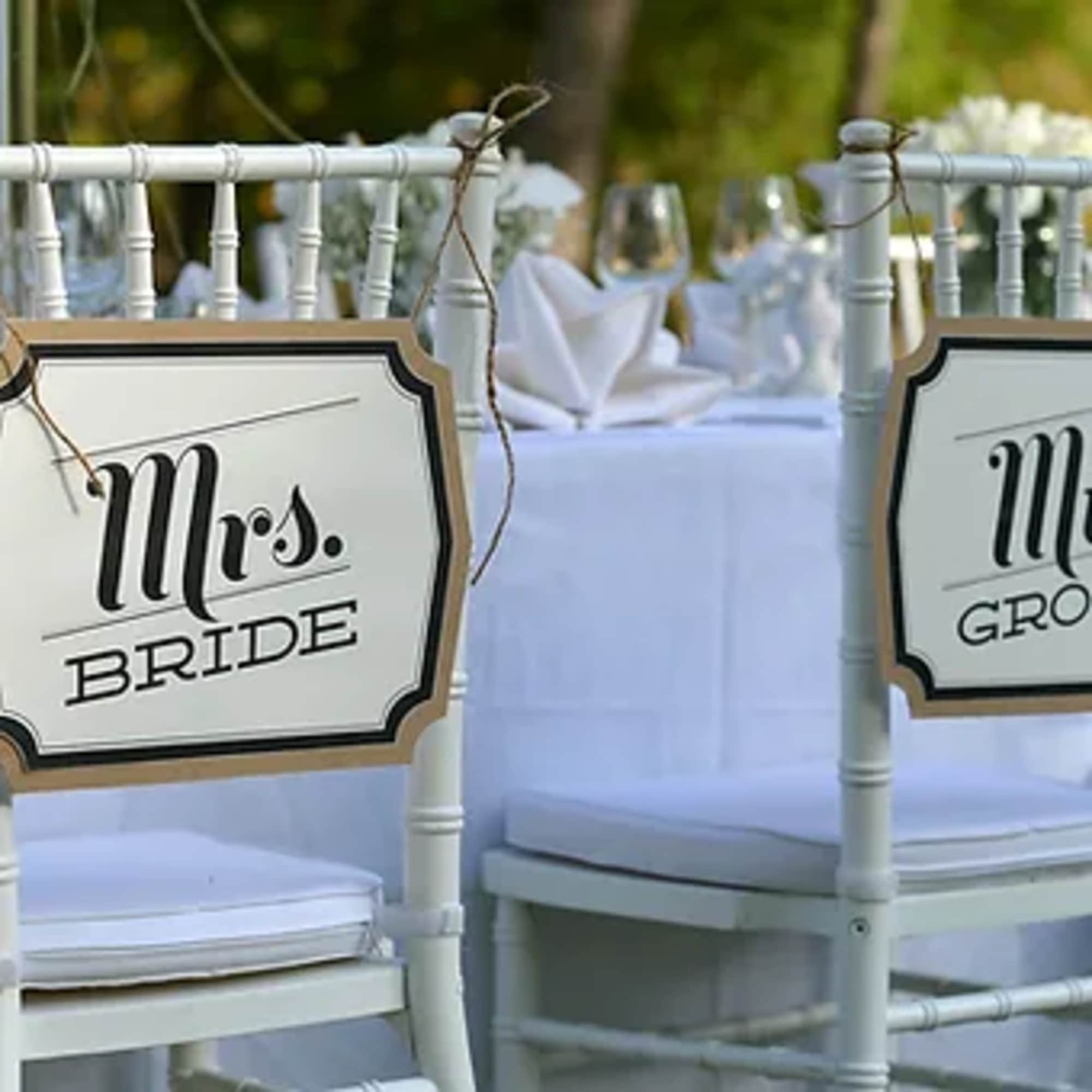 Decor can make an ordinary event&nbsp; into an extrodinary event.&nbsp; We offer, photo 2 of 7
