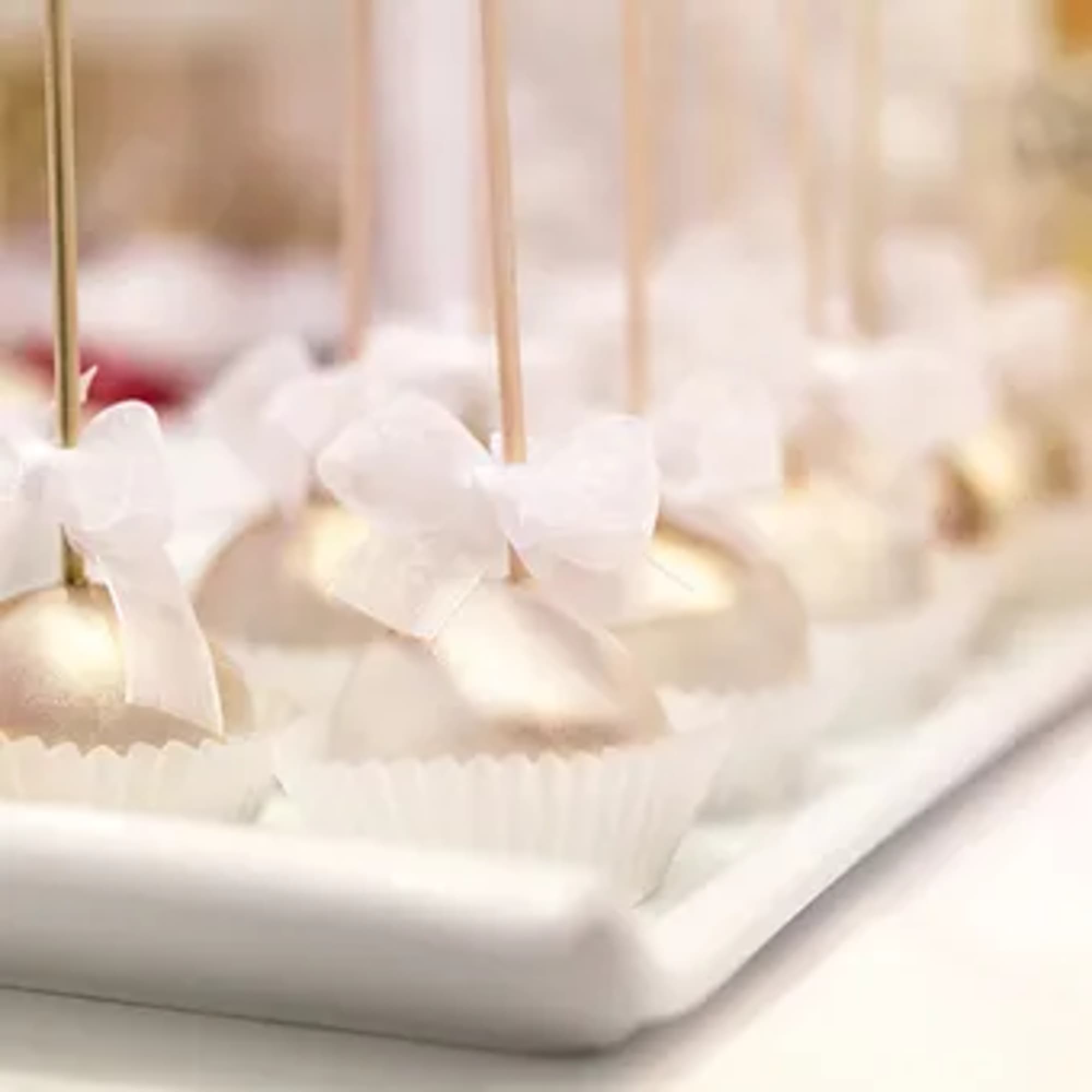 Decor can make an ordinary event&nbsp; into an extrodinary event.&nbsp; We offer, photo 3 of 7