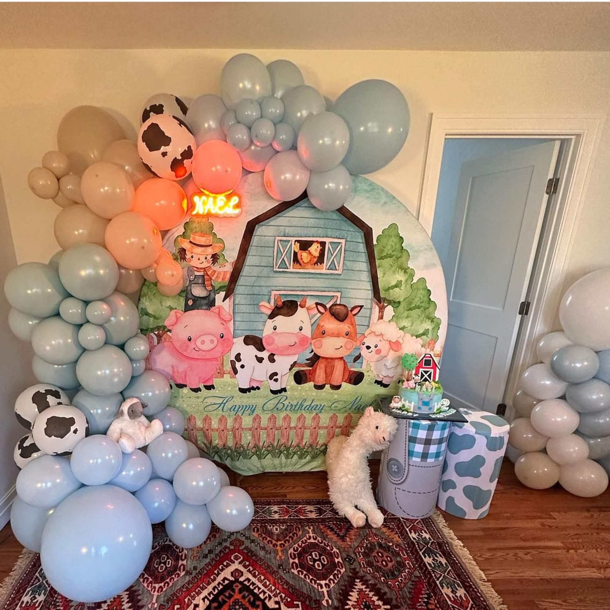 Full wall of decor and balloons or all balloon.  Add on's, photo 3 of 3