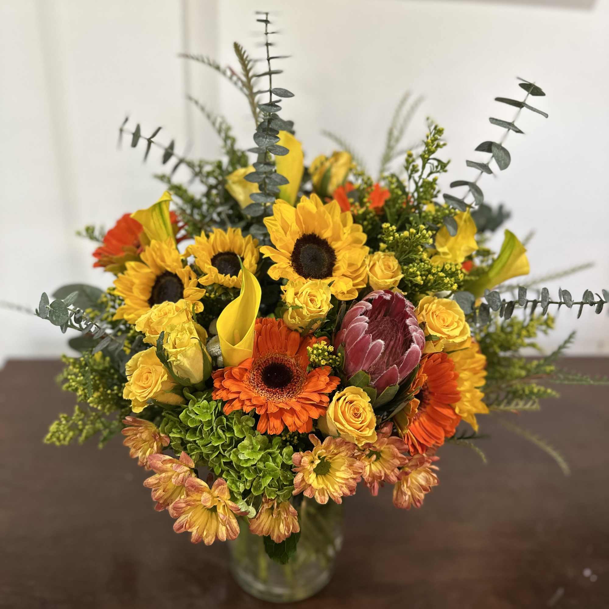 Mix de flores para Port Jefferson, New York, photo 2 of 4