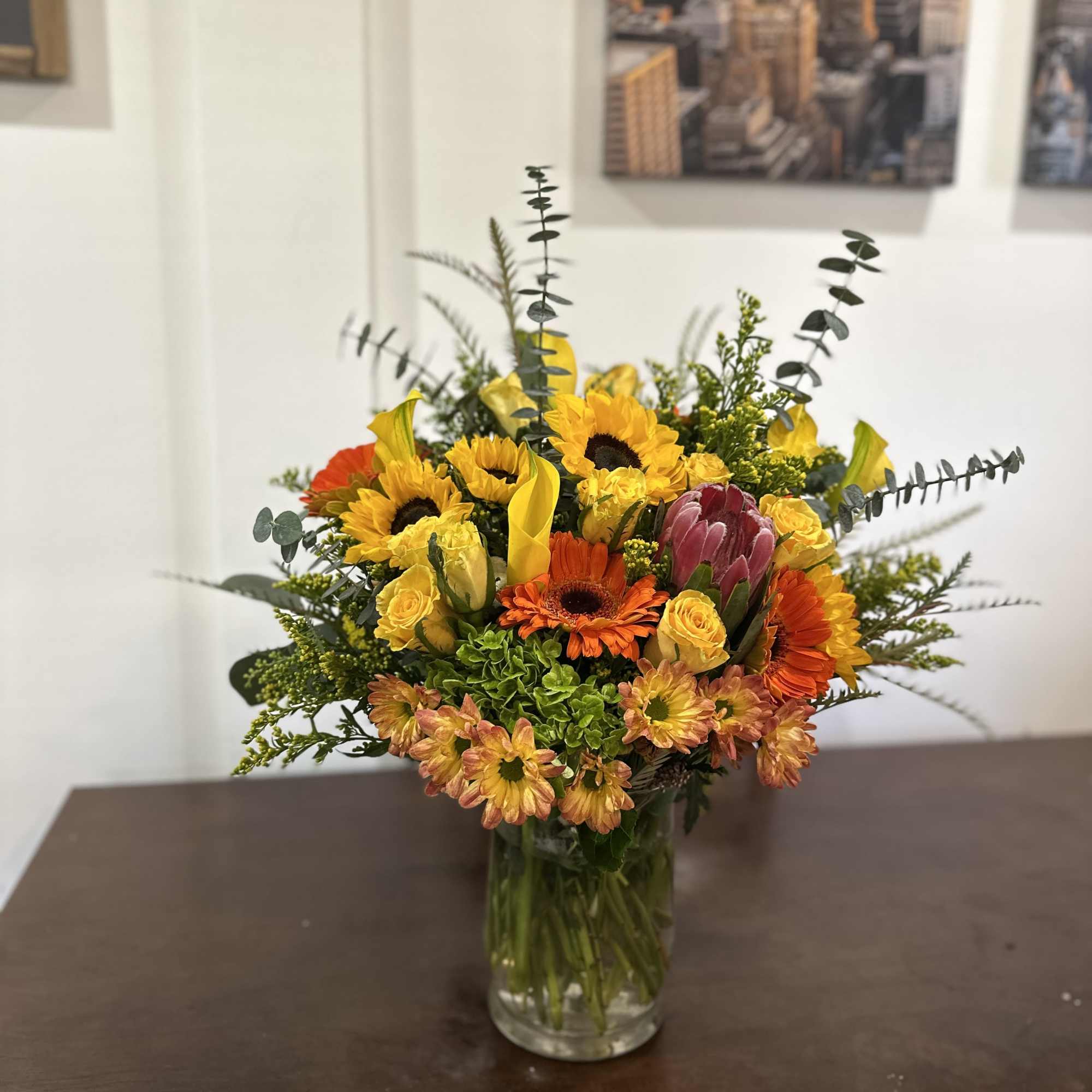 Mix de flores para Port Jefferson, New York, photo 3 of 4