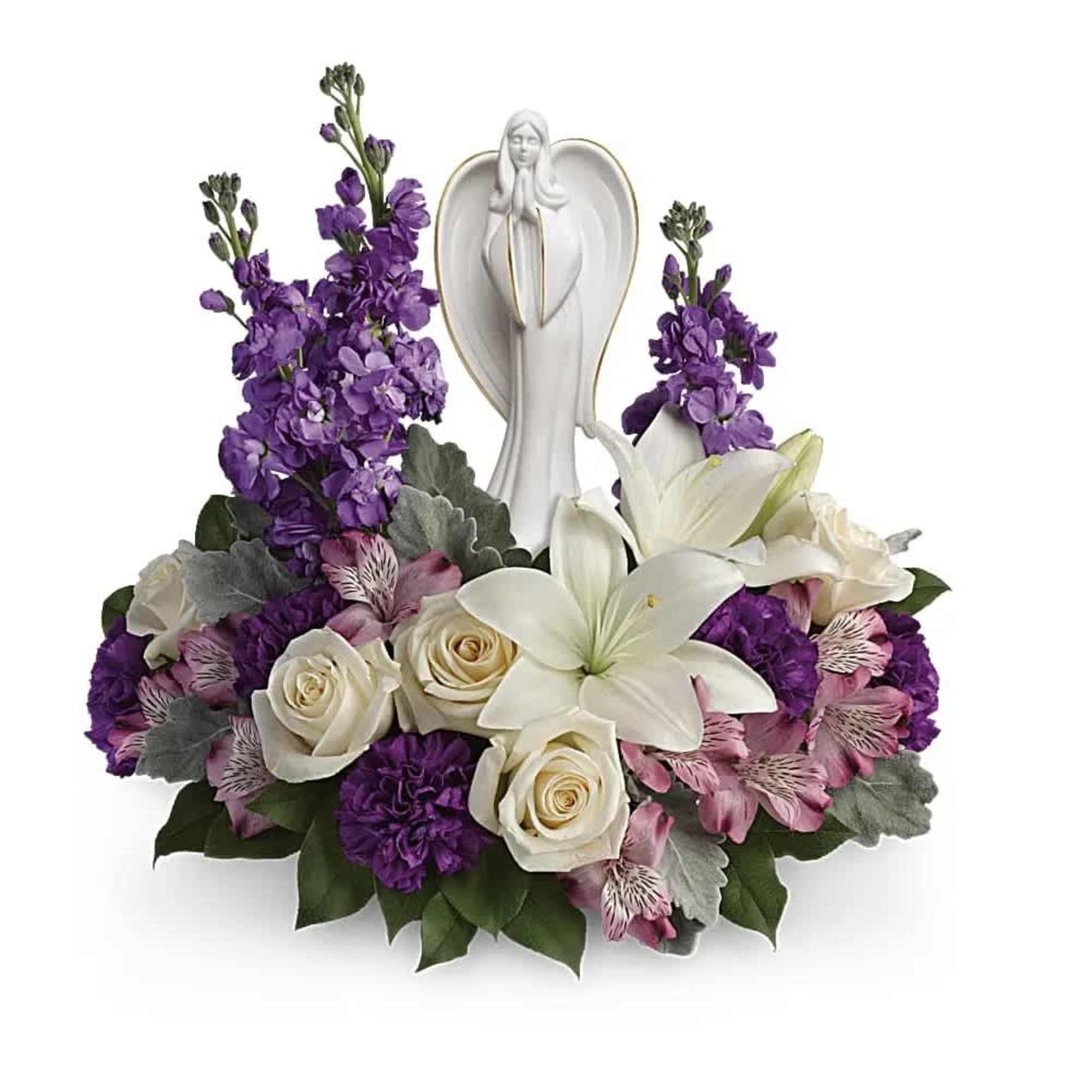 Show them they're in your heart with this magnificent display of roses