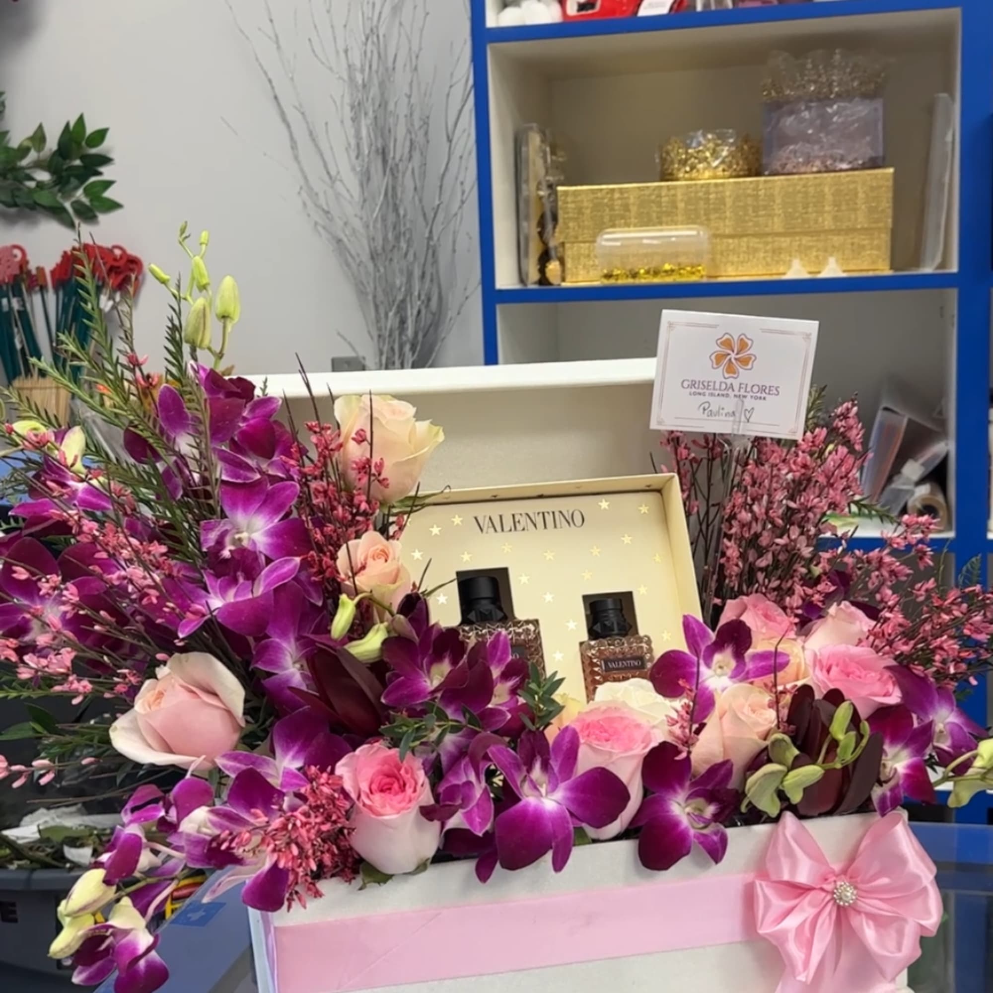 Pink and purple floral gift box with roses and orchids, photo 3 of 5