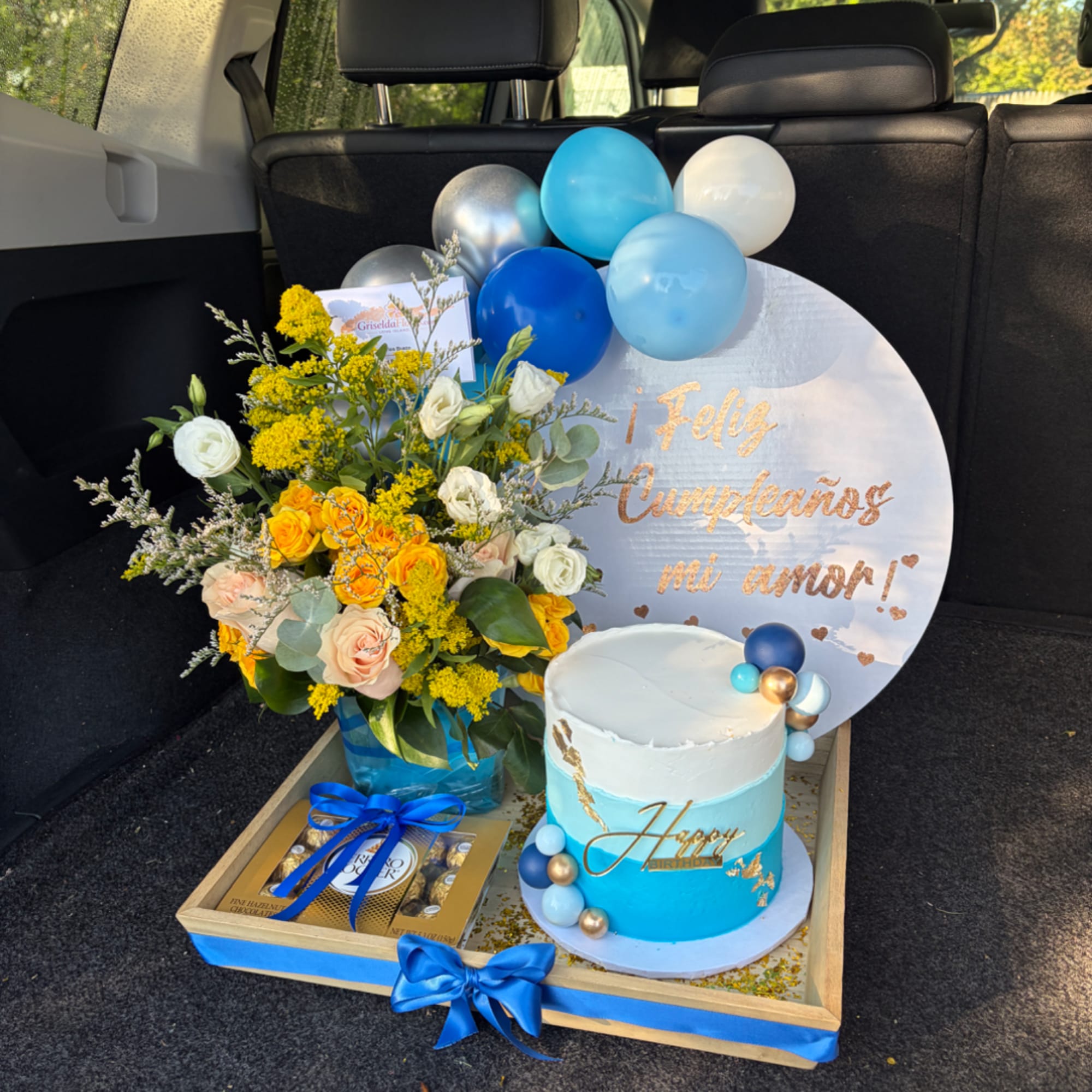 Birthday gift tray with flowers, balloons, cake, and chocolates, photo 3 of 4